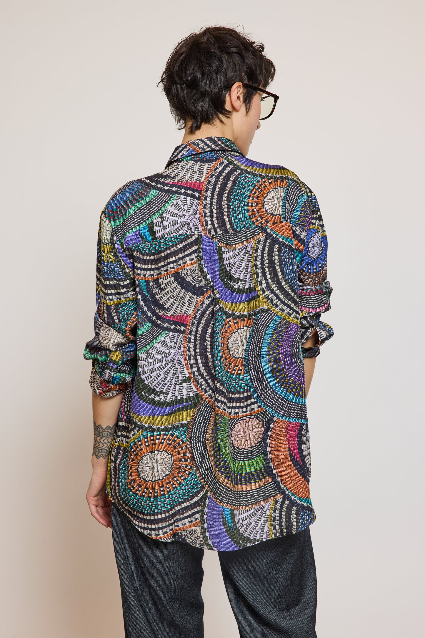 CHEMISE EN SOIE HABUTAÏ MULTICOLORE