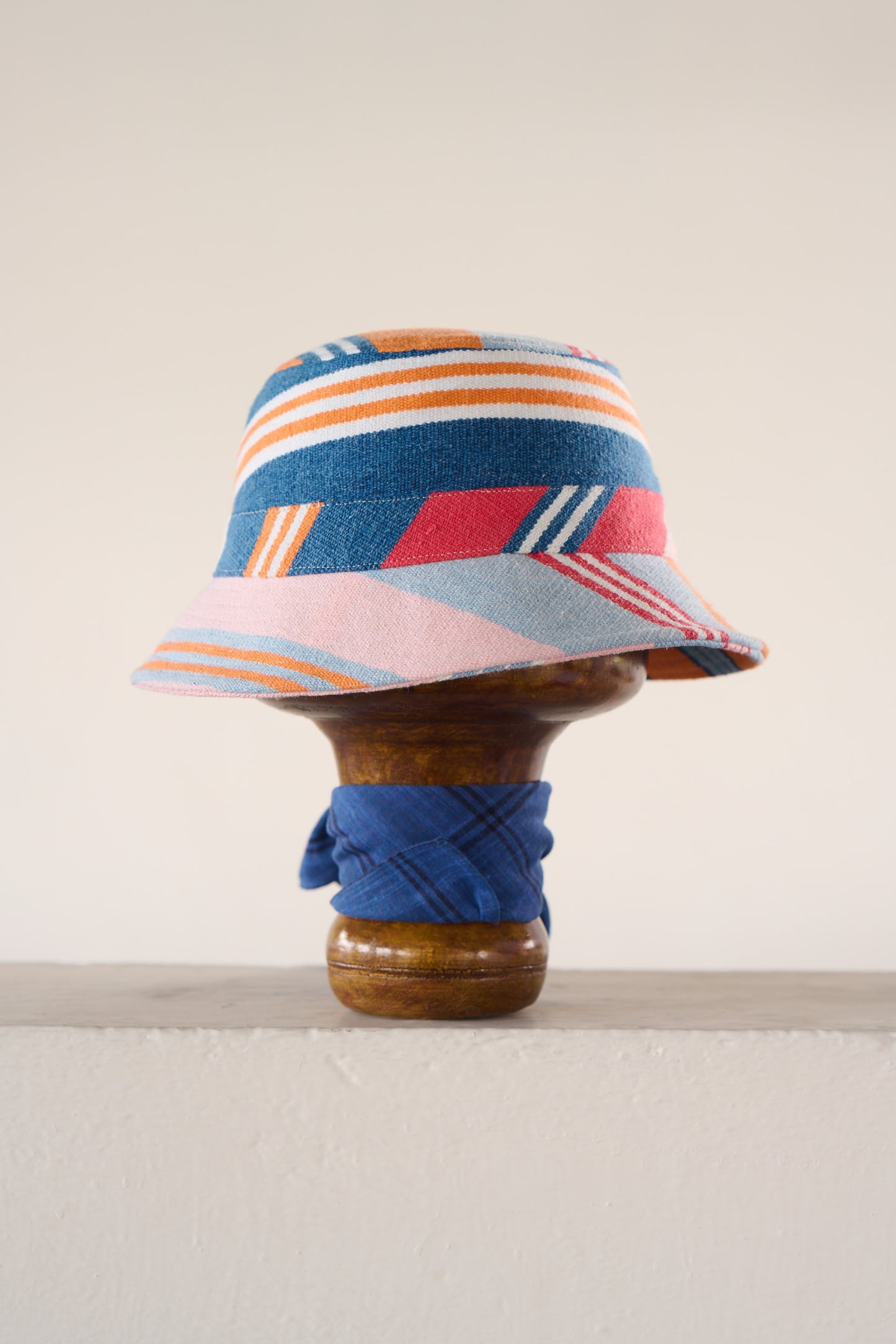 BOB A RAYURES MULTICOLORES