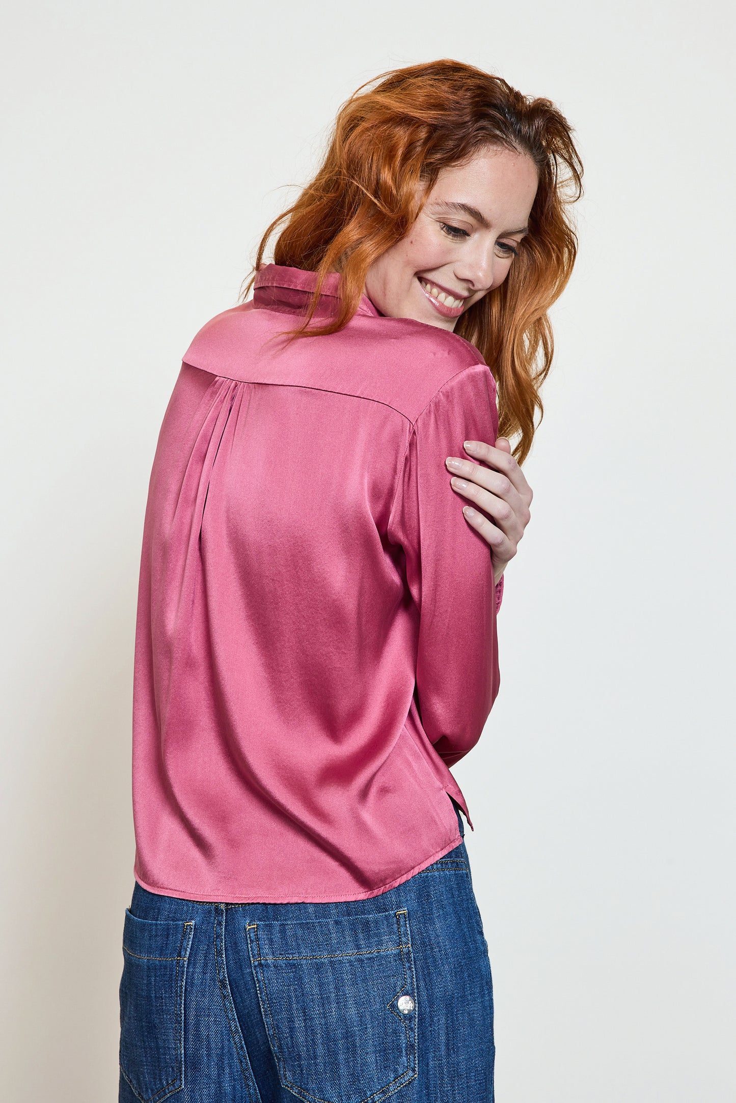 CHEMISE COURTE EN SOIE BORDEAUX