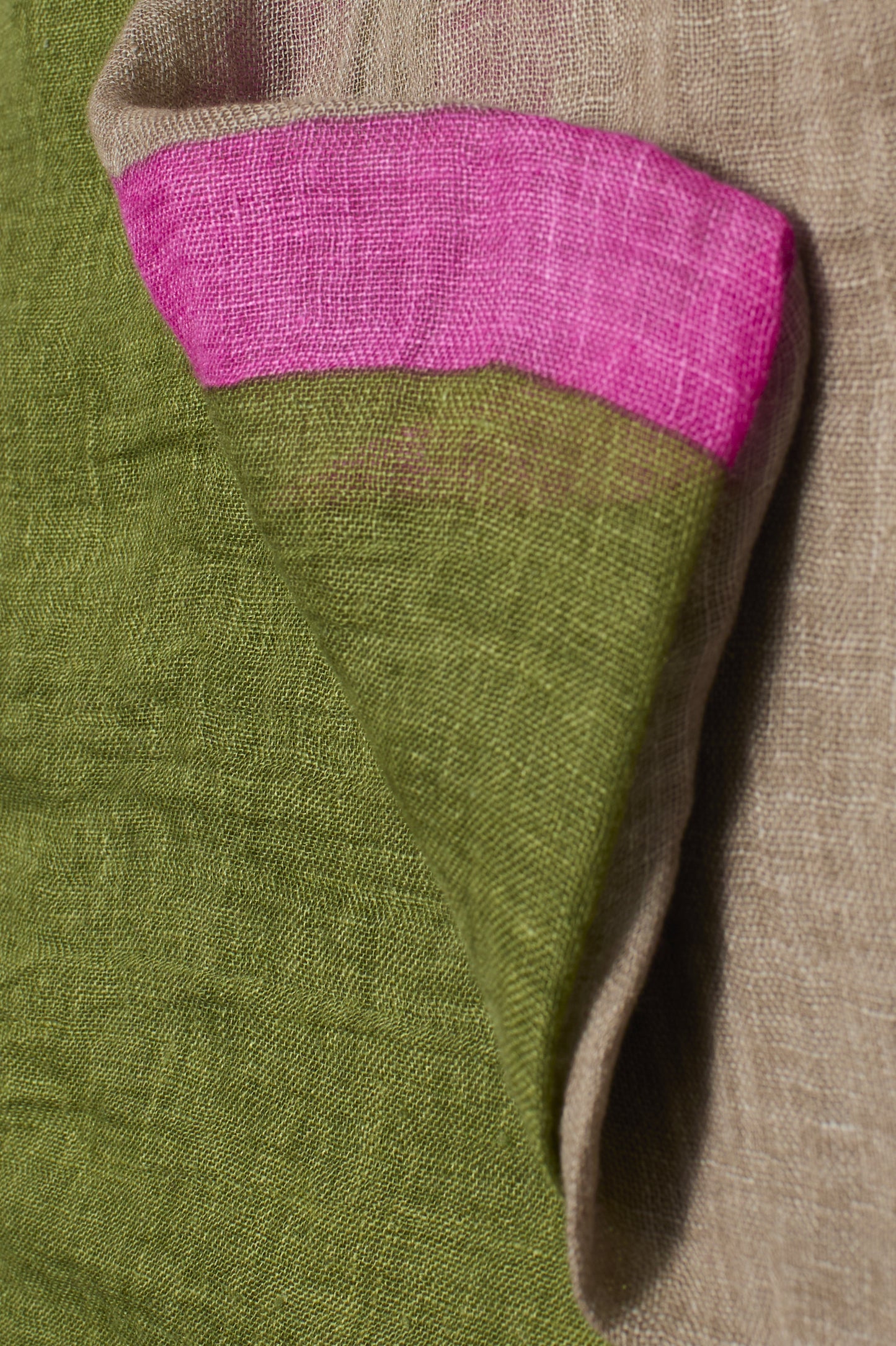 ÉCHARPE EN LIN FUSHIA