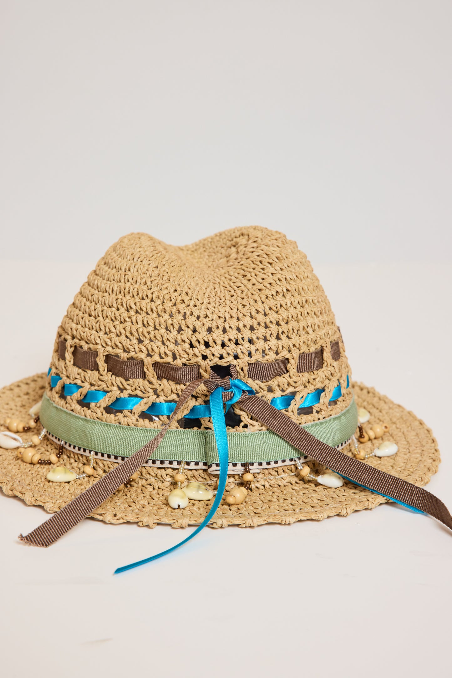 CHAPEAU COQUILLAGES TURQUOISE