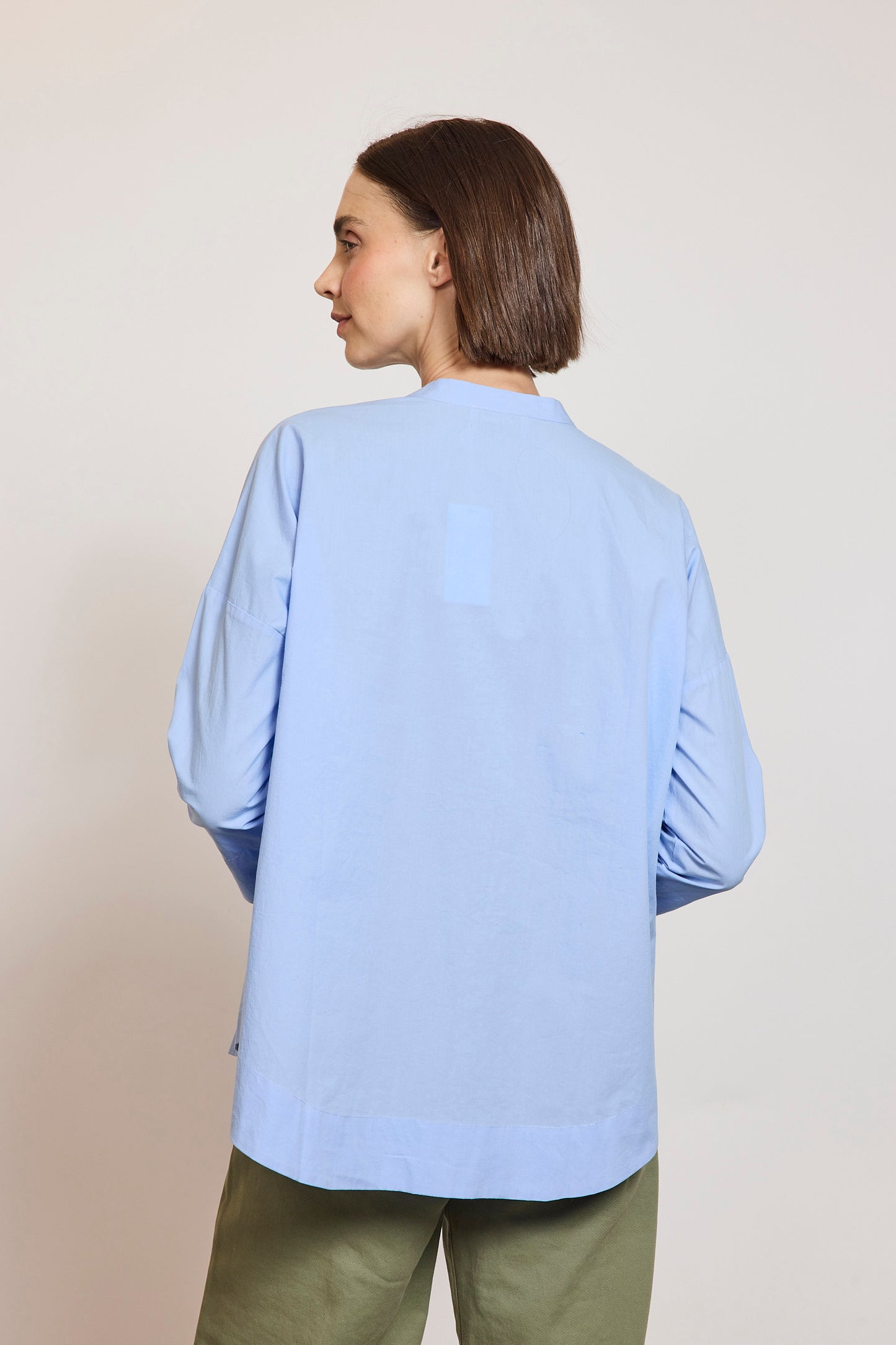 CHEMISE BRODÉE ABORIGÈNE CIEL