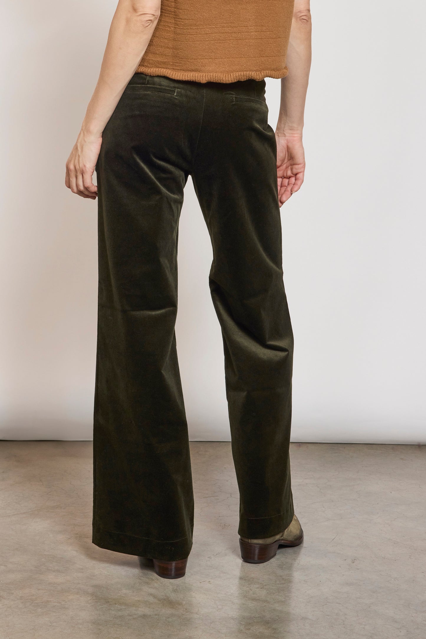 PANTALON À POCHES EN VELOURS KAKI