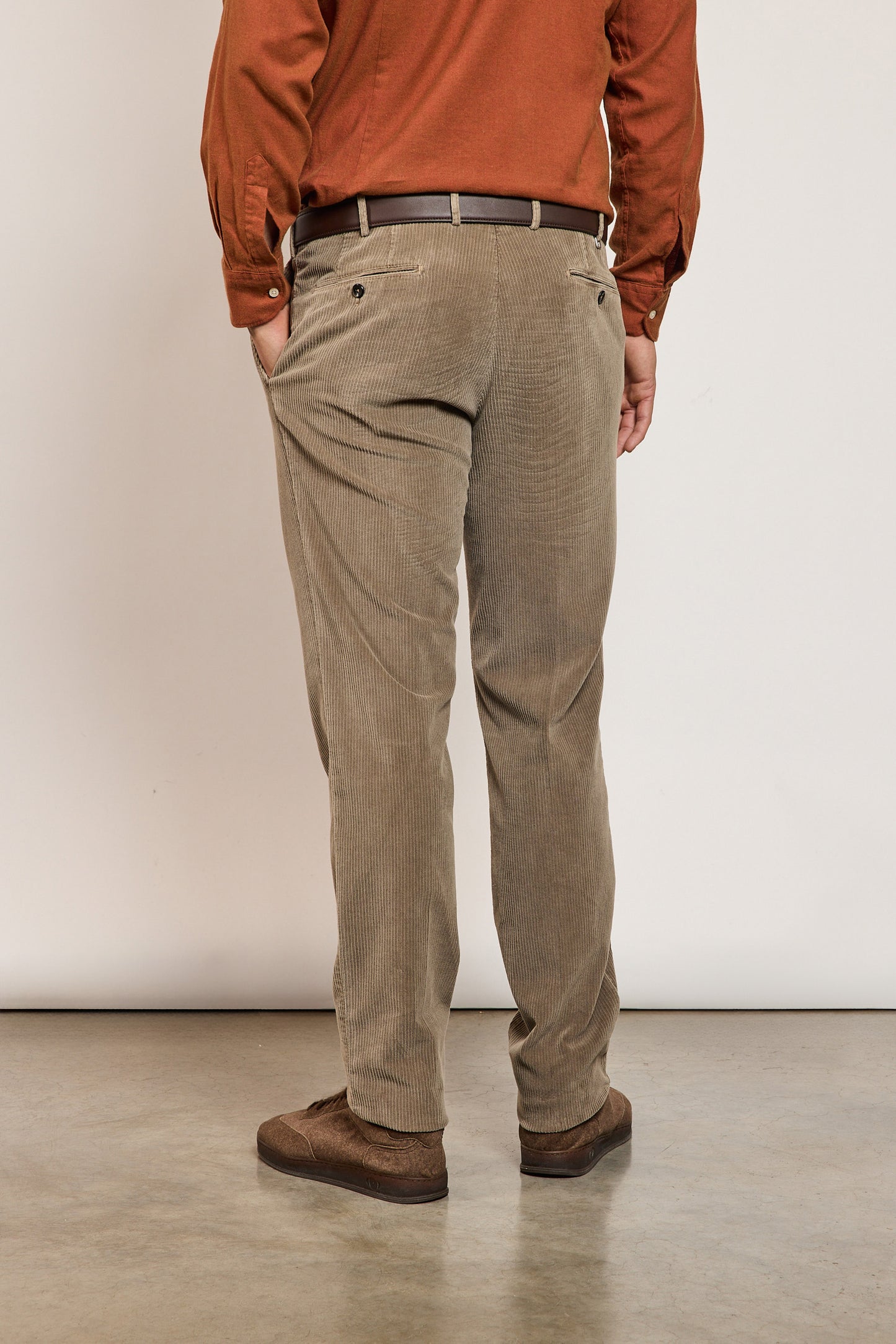 PANTALON SLIM VELOURS VISON