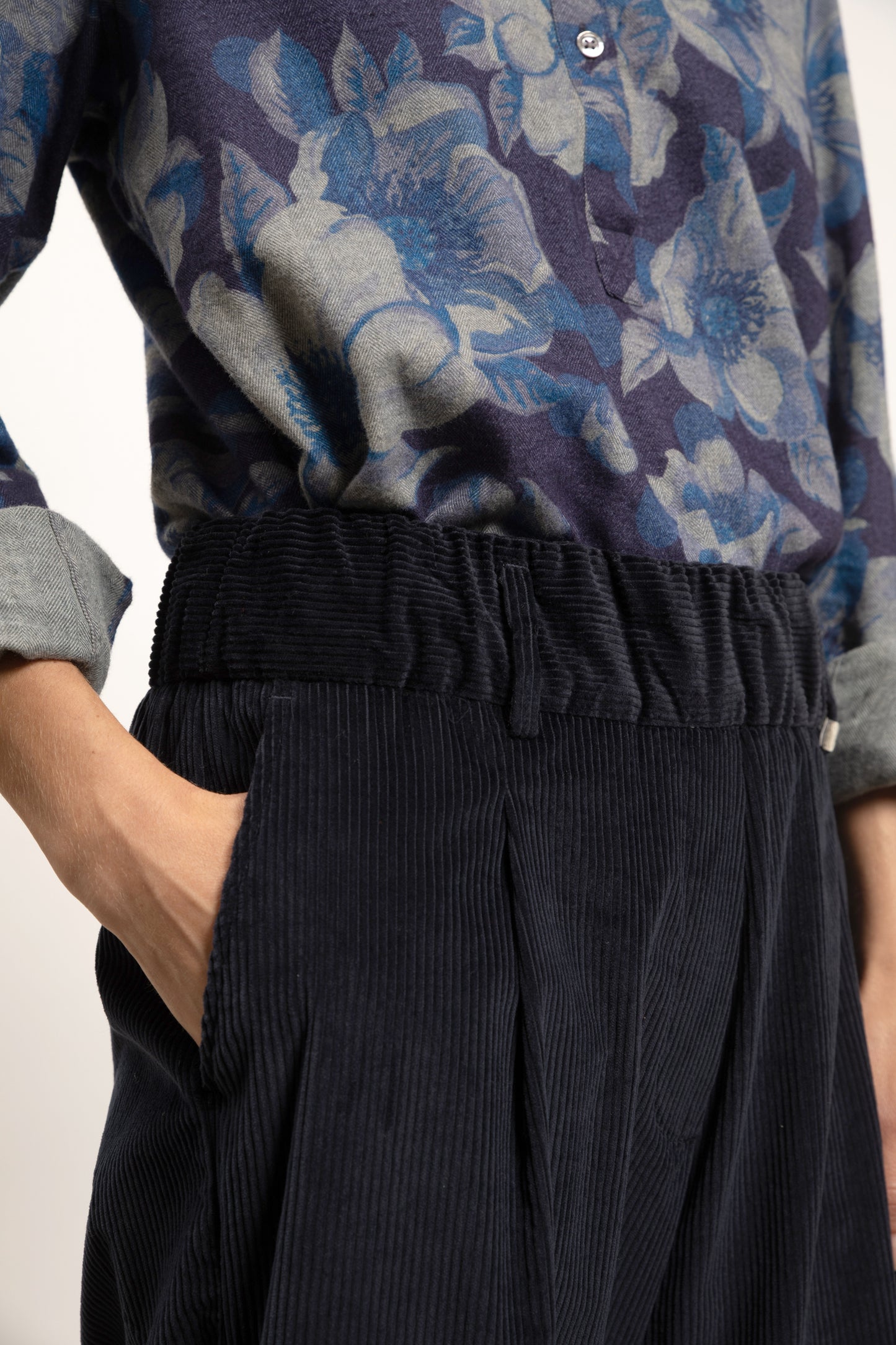 PANTALON LARGE VELOURS CÔTELÉ MARINE