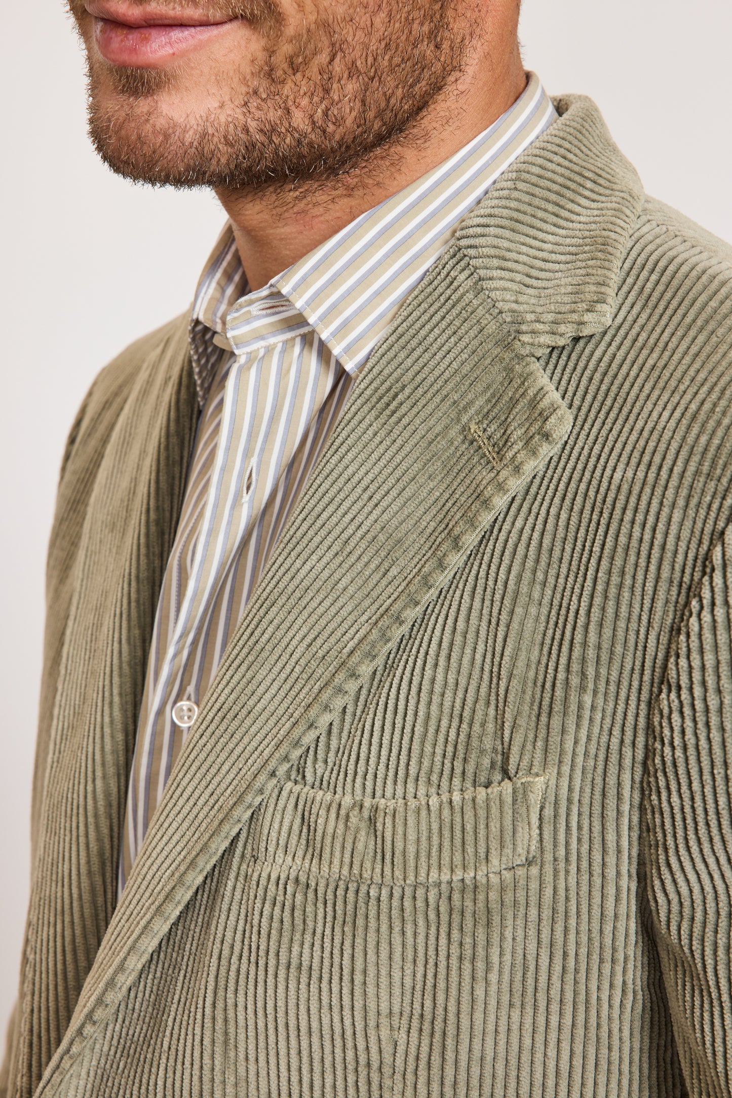 VESTE EN VELOURS VERT