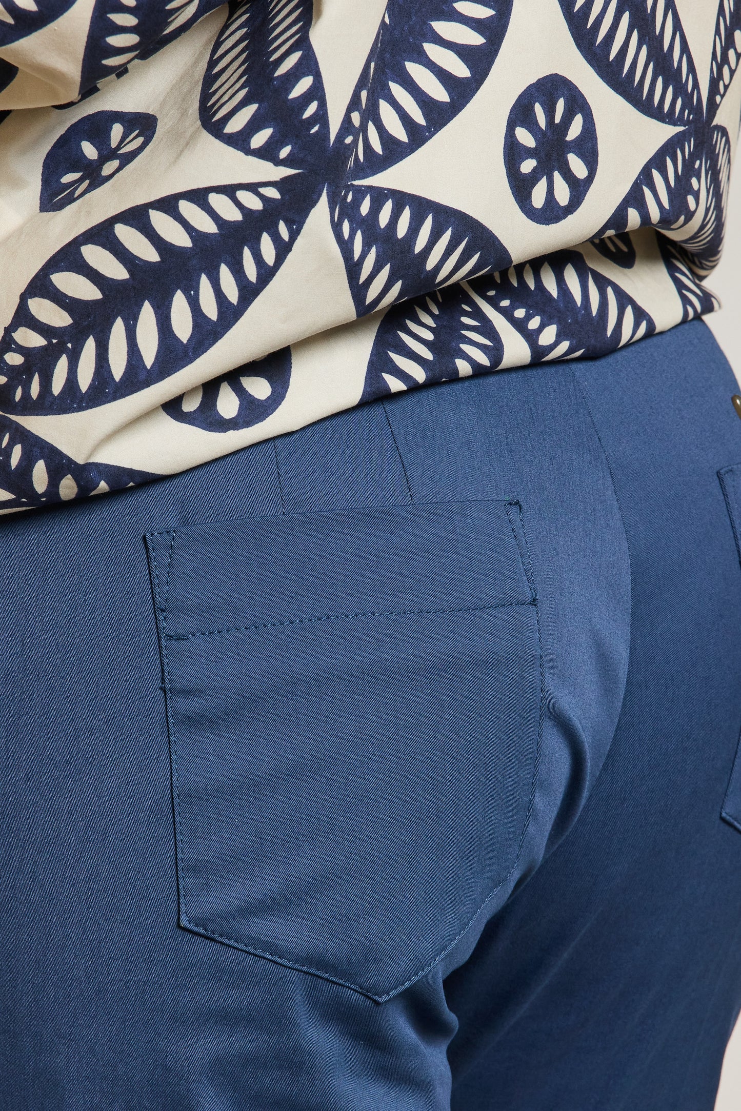 PANTALON FITTÉ ACIER