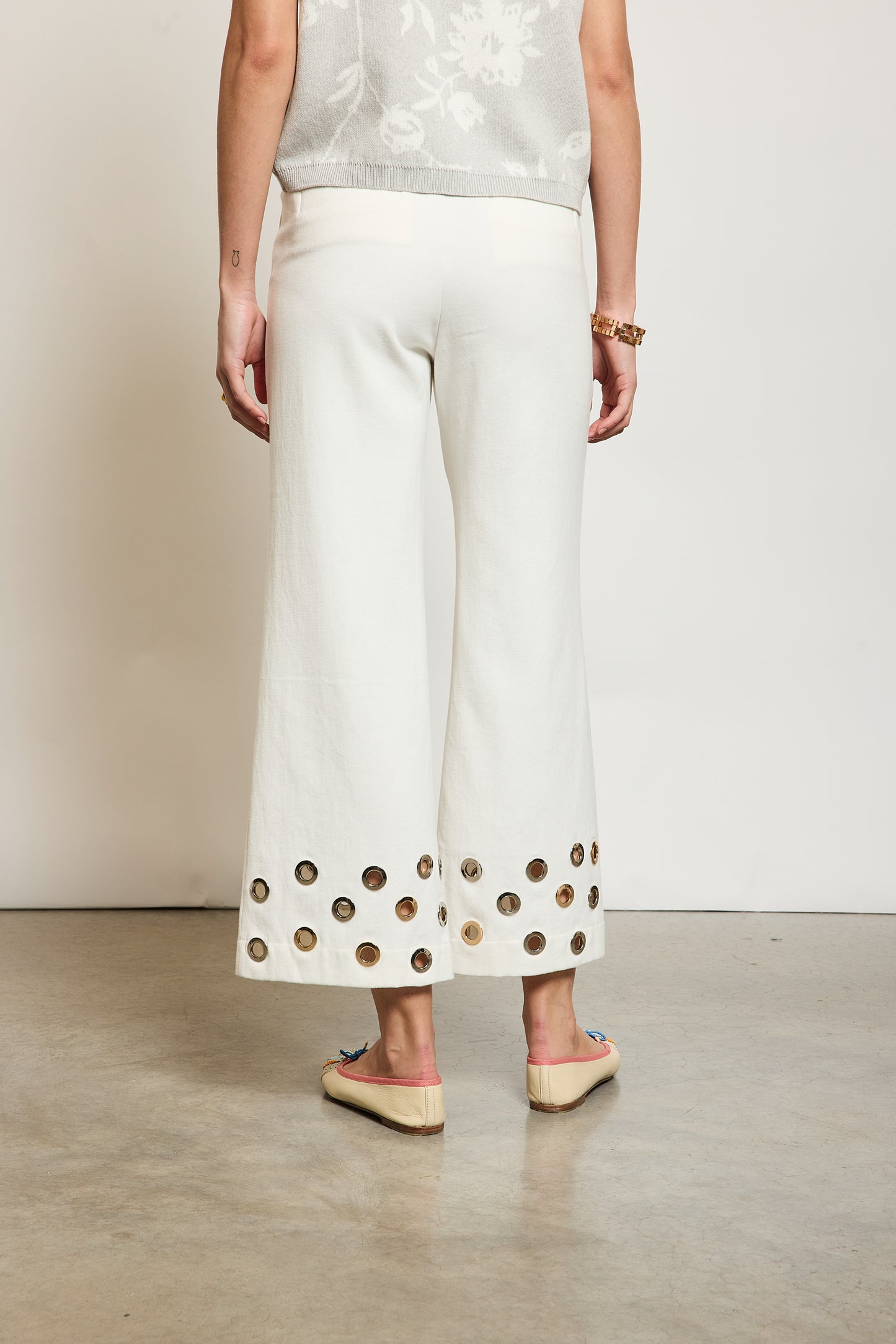 PANTALON À ŒILLETS CRAIE