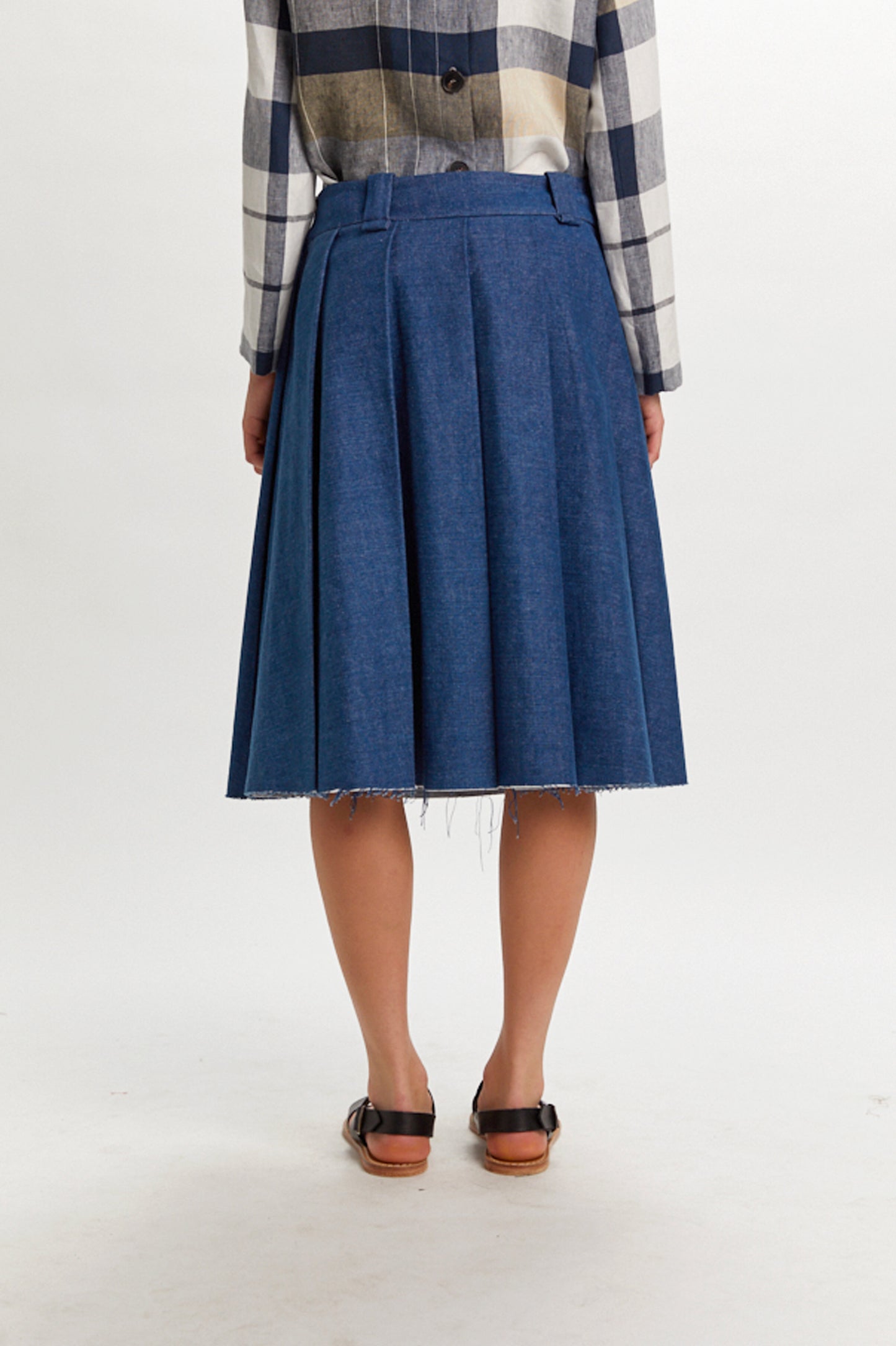 PLEATED DENIM SKIRT BLUE