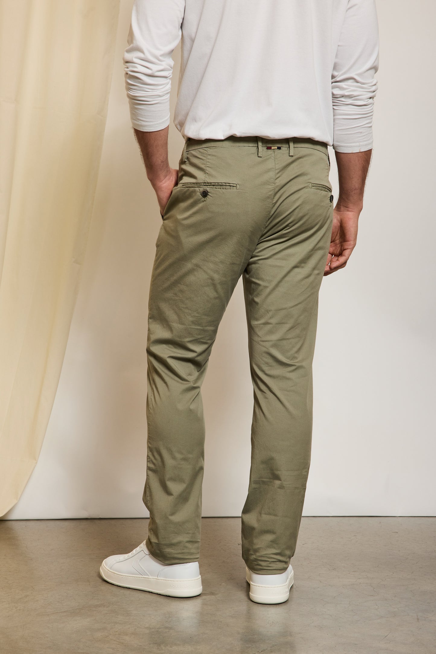 PANTALON EN GABARDINE SAUGE