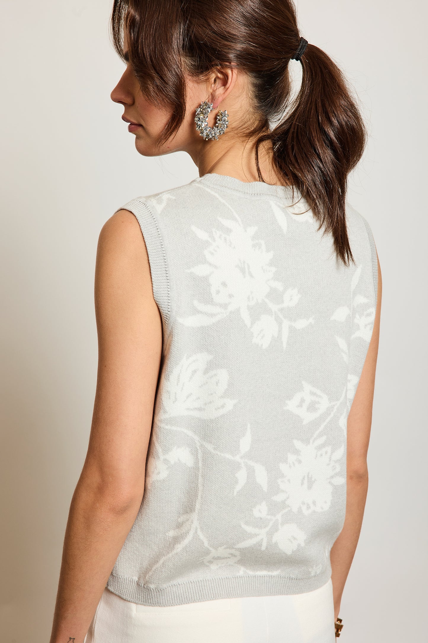 PULL SANS MANCHE JACQUARD PERLE