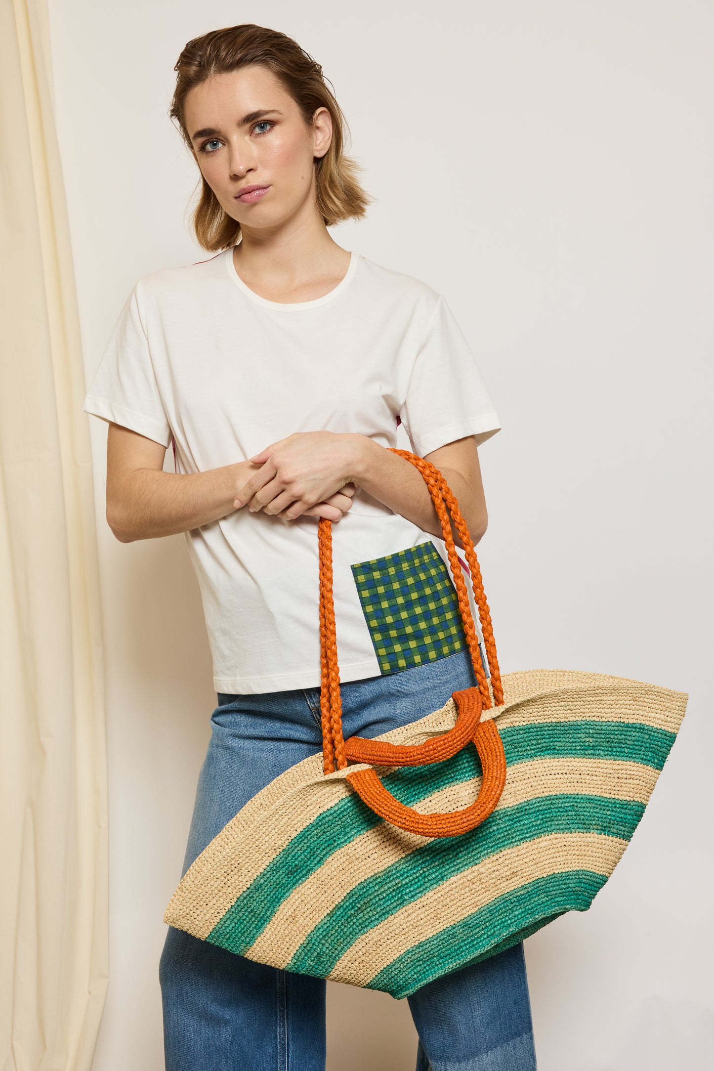 TWO-TONE RAFFIA BASKET TURQUOISE