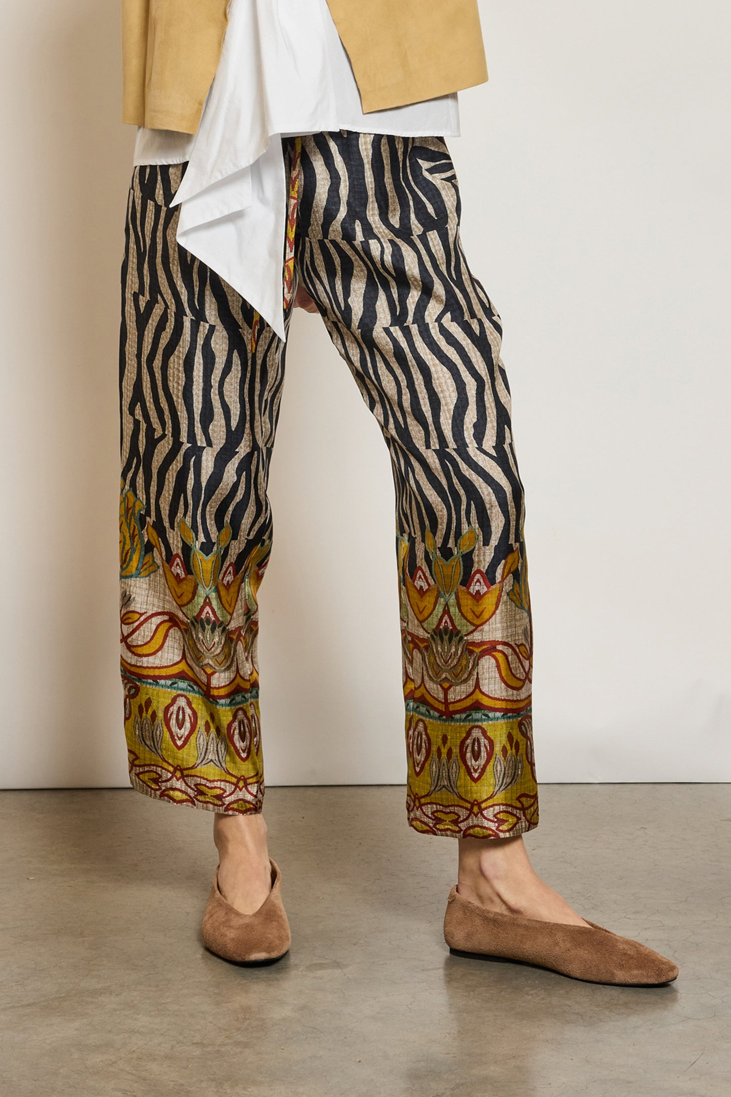 PANTALON EN SOIE BEIGE