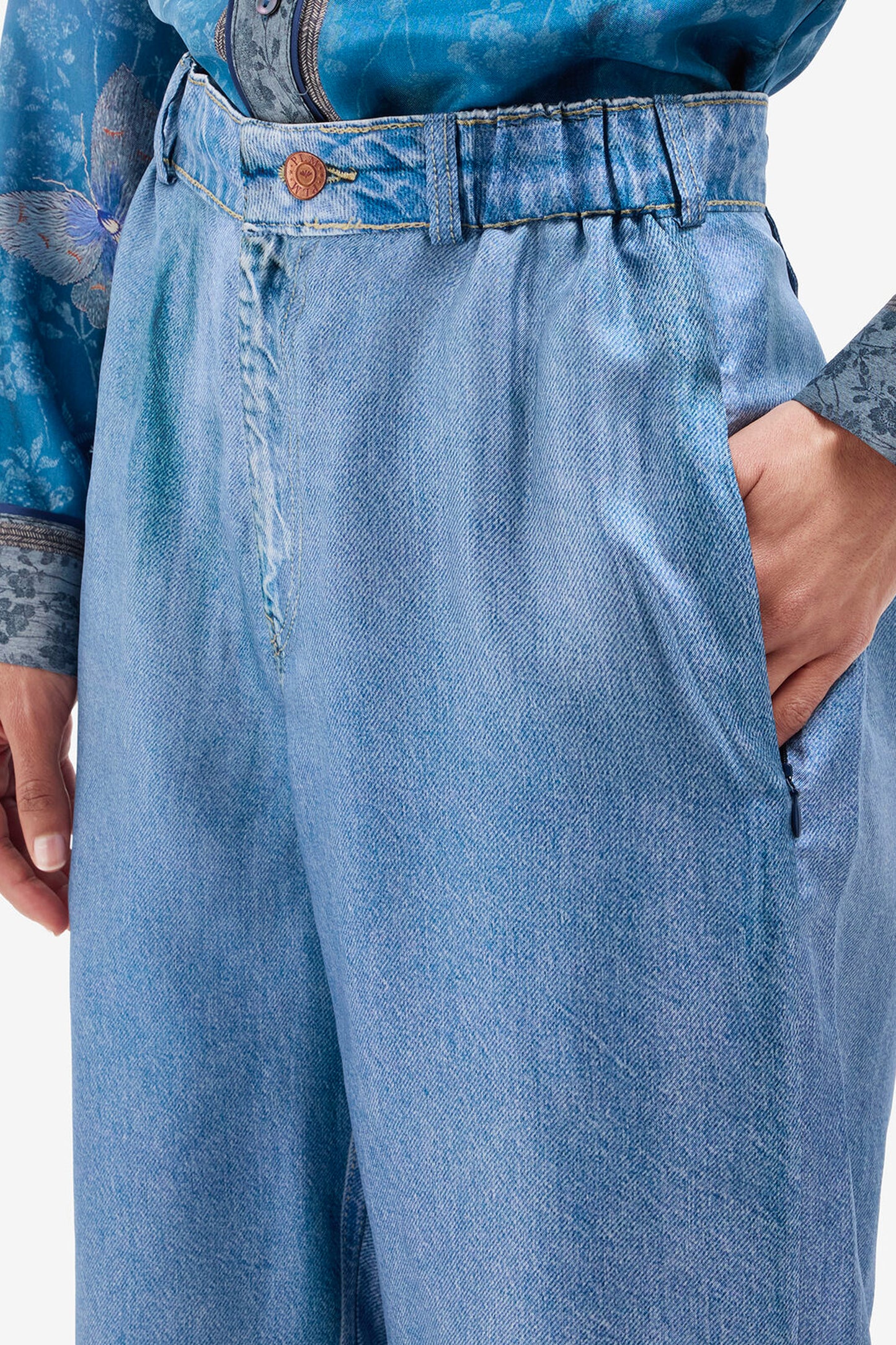 BERMUDA JEAN EN SOIE BLEUE