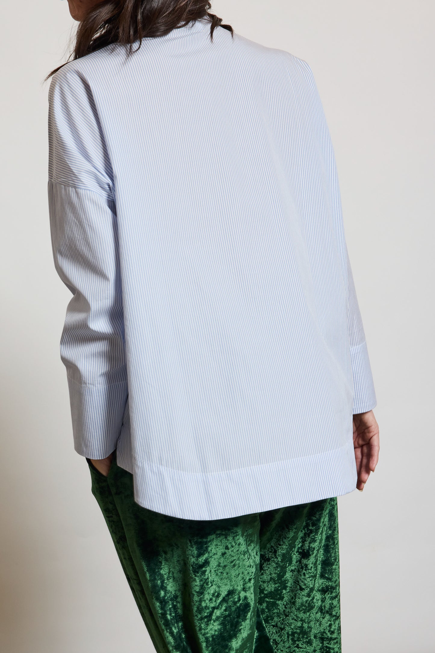 SHIRT WITH EMBROIDERED FLOWERS BLUE