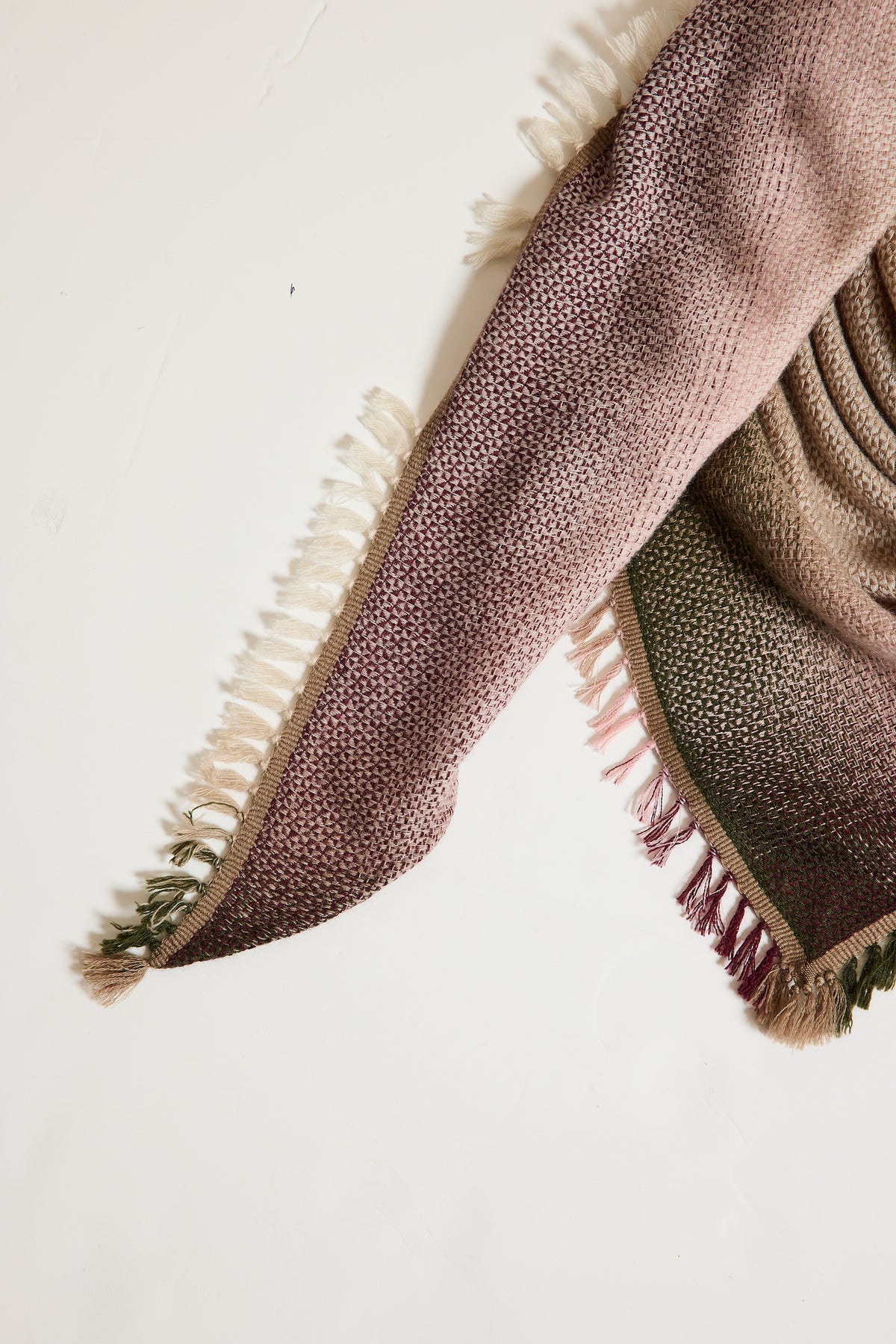 TRIANGLE BEIGE