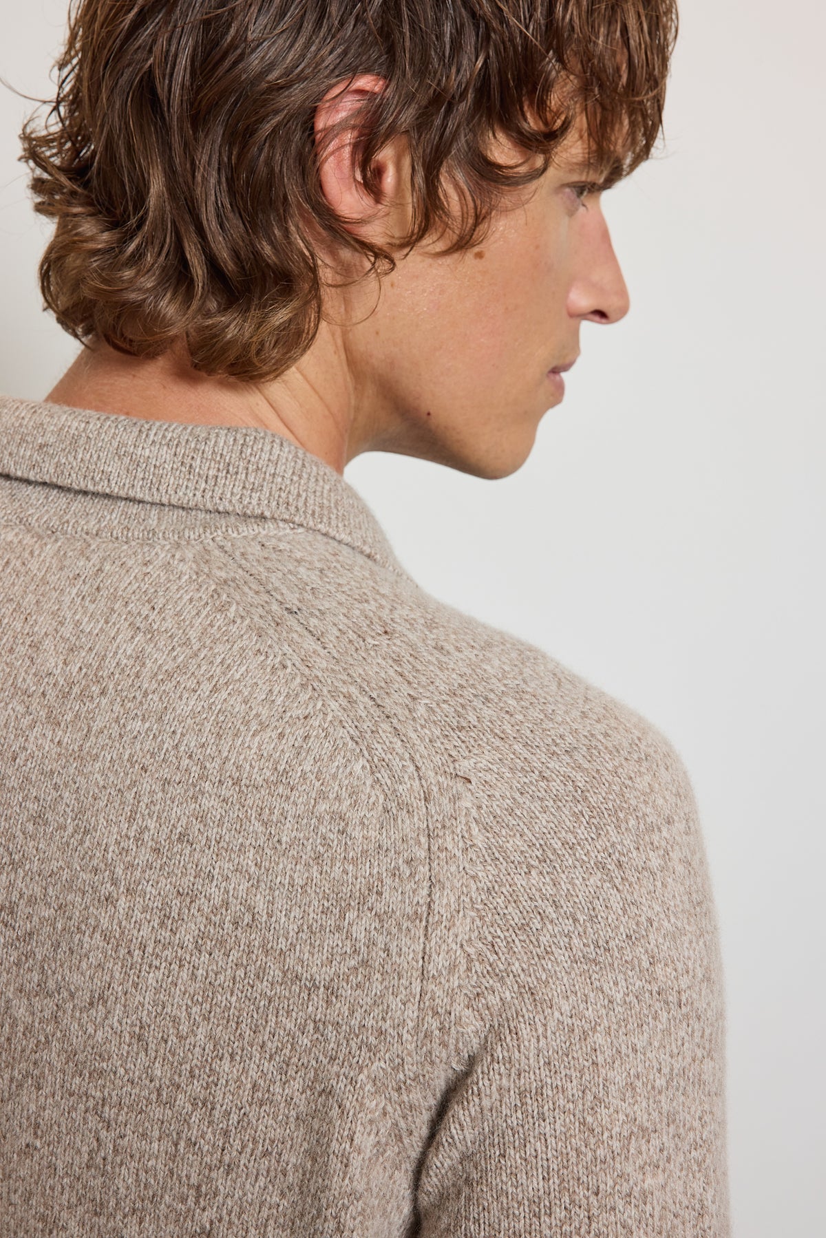 POLO EN LAINE BEIGE