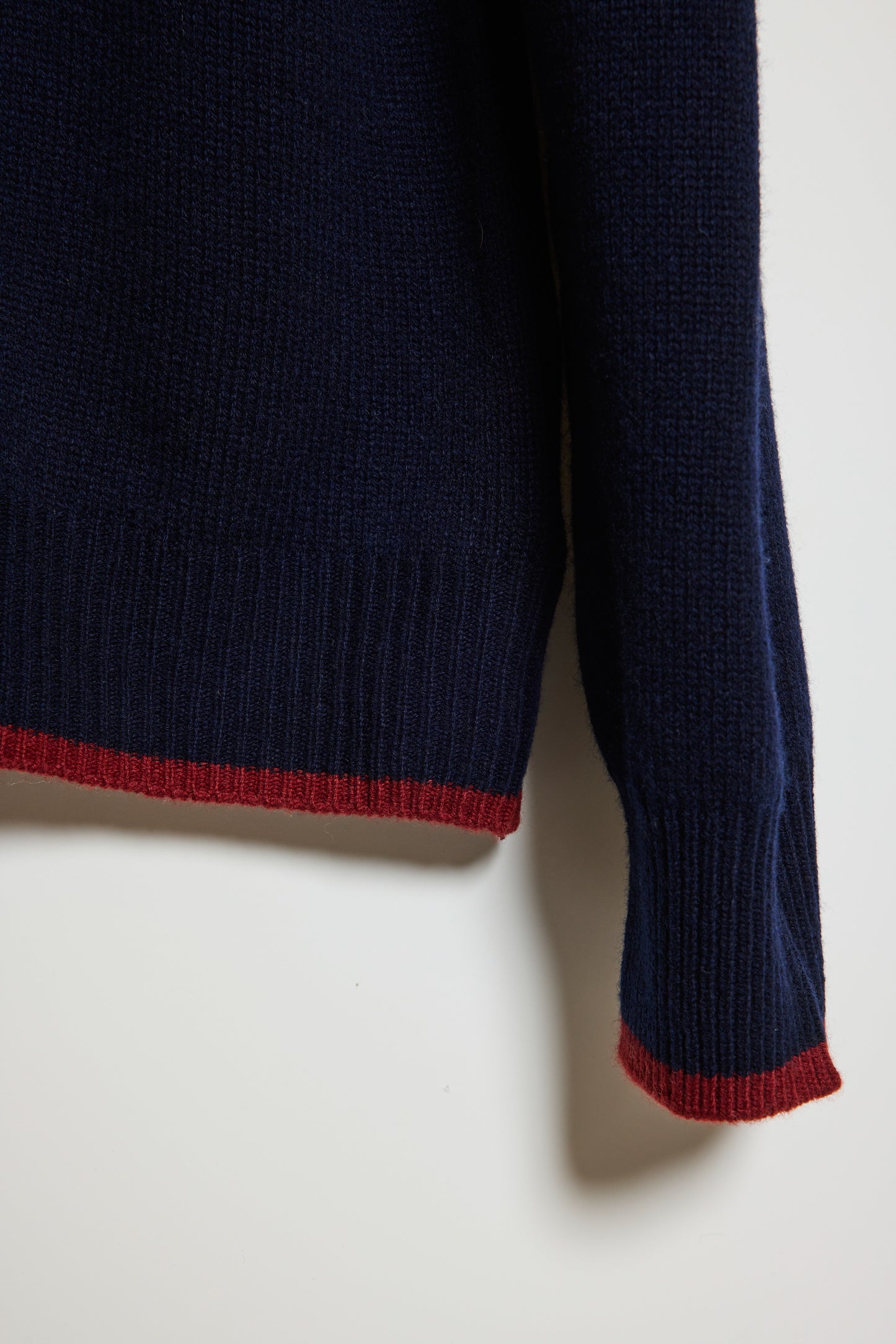 CARDIGAN BICOLORE EN LAINE MARINE