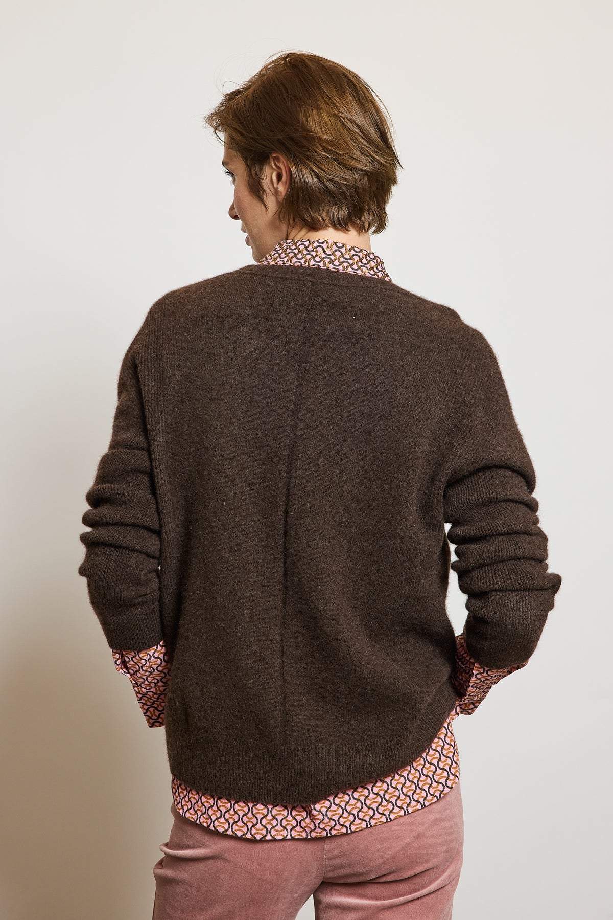 V SWEATER IN YACK COCO