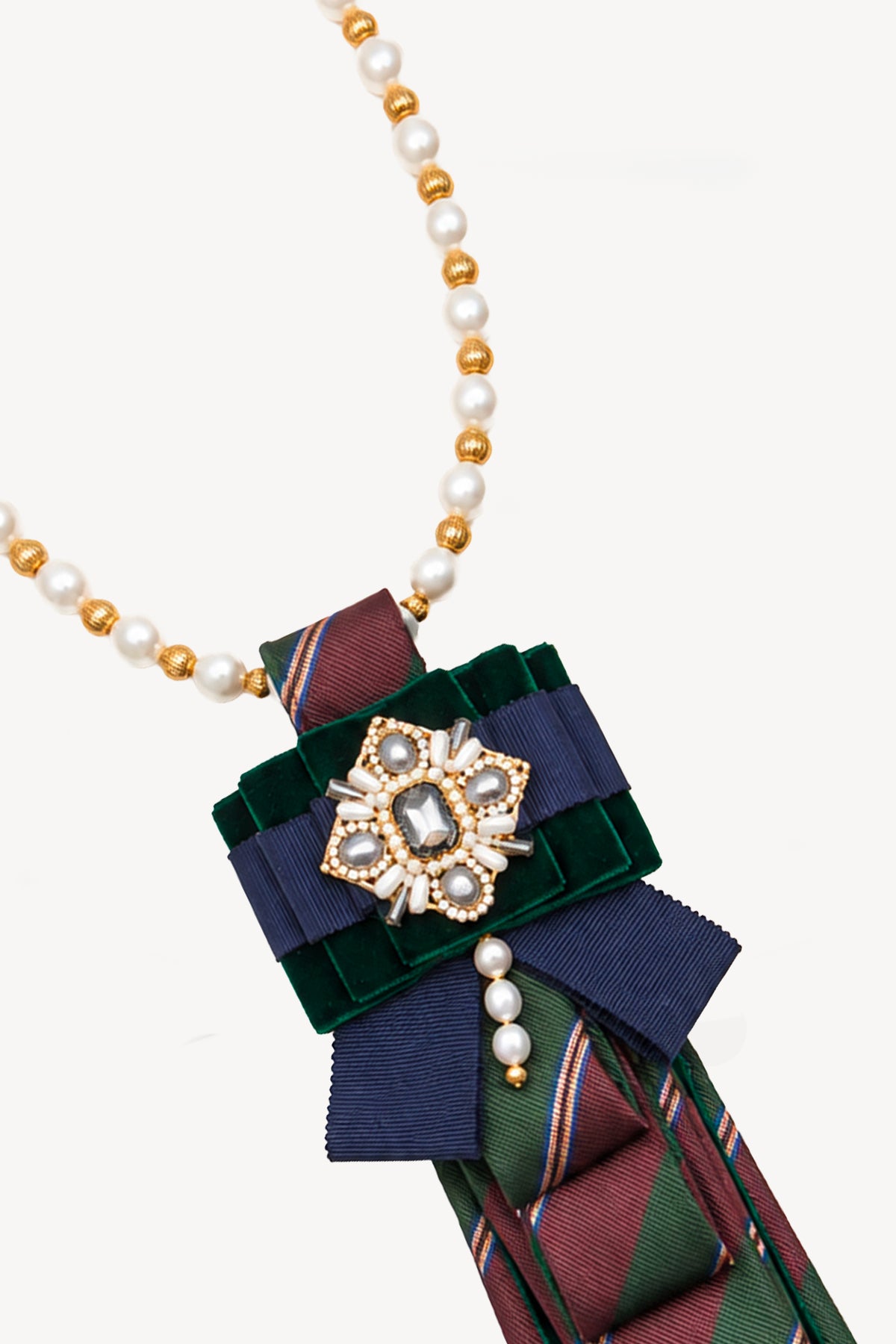 COLLIER CRAVATE VERT