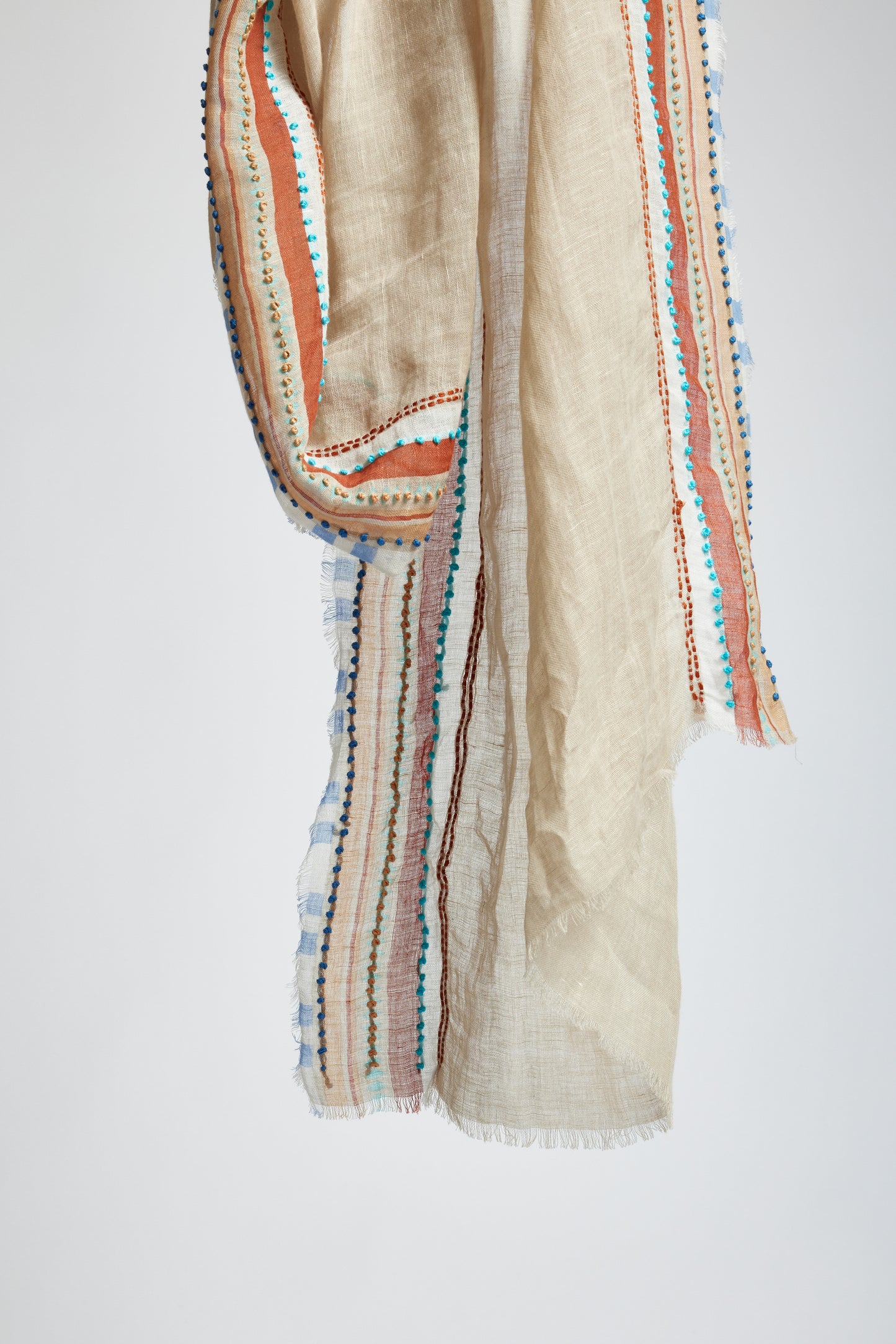 EMBROIDERED SCARF BEIGE