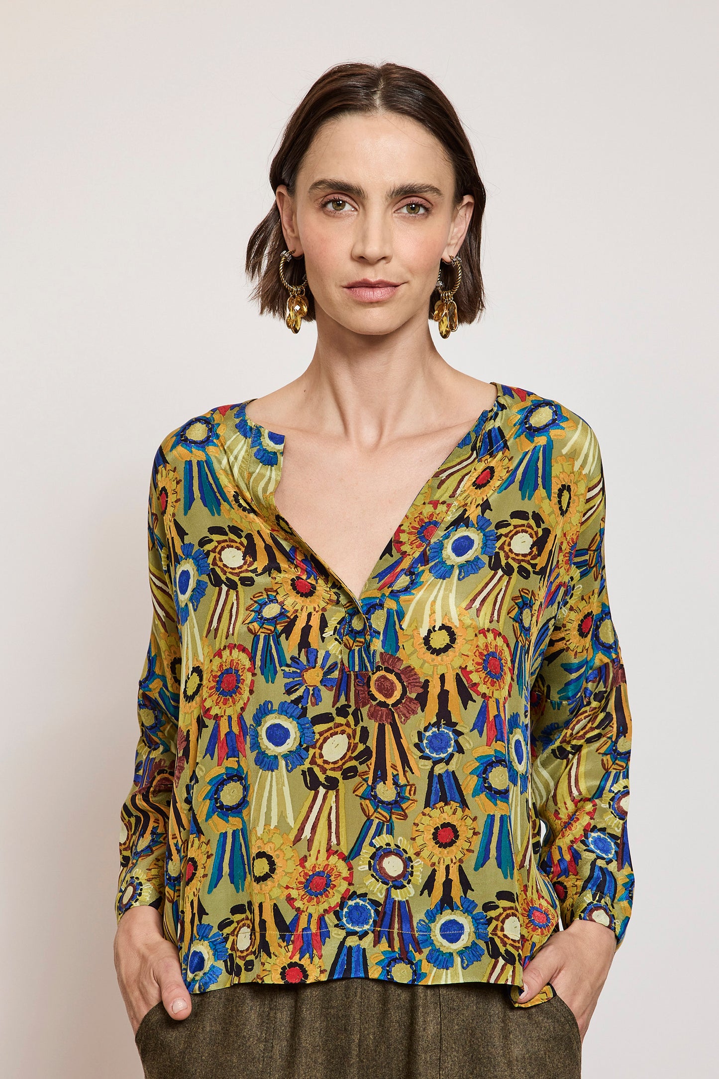 SILK CREP COCKADE TOP MULTICOLORED