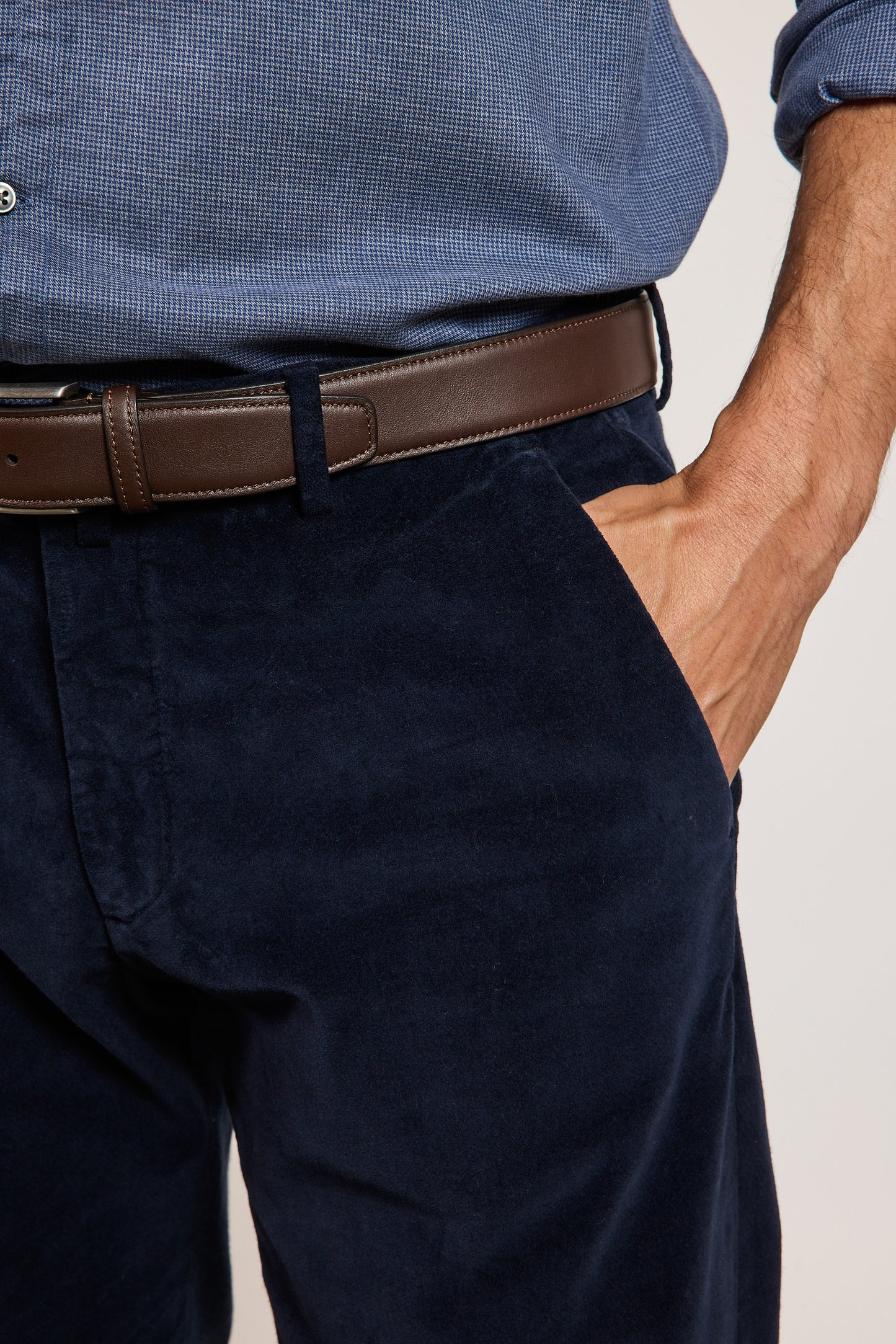 PANTALON SLIM VELOURS LISSE MARINE