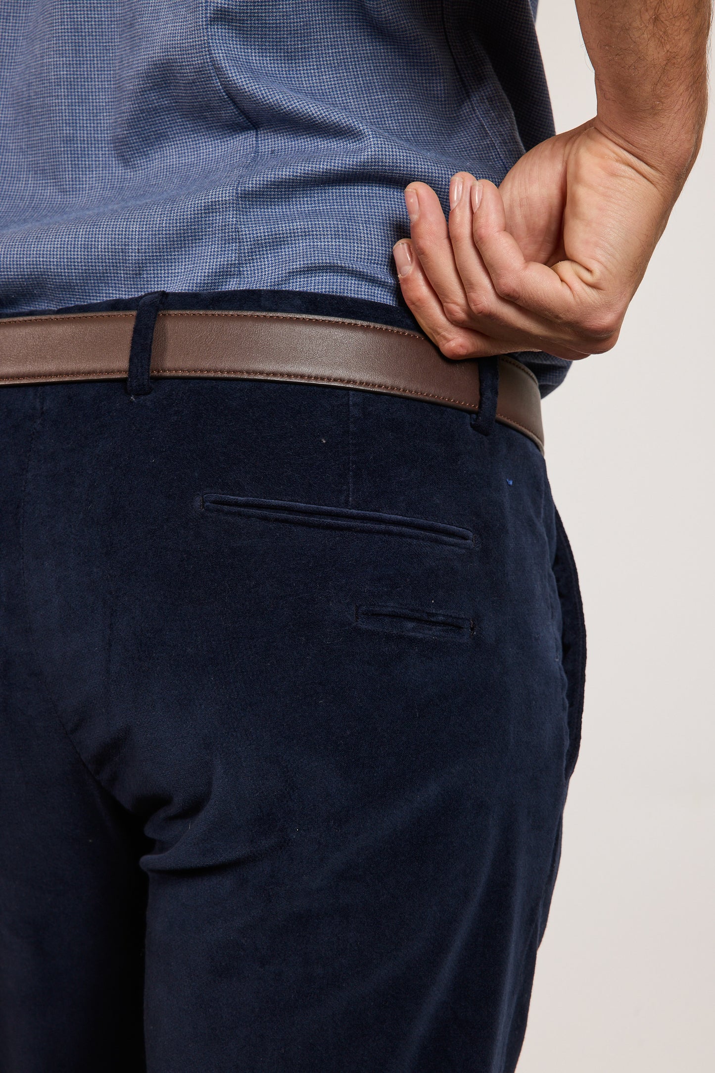 PANTALON SLIM VELOURS LISSE MARINE