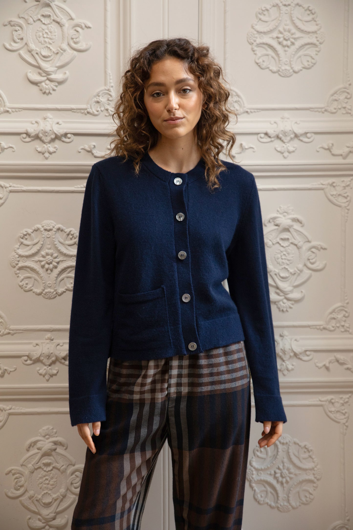 CARDIGAN EN CACHEMIRE MARINE
