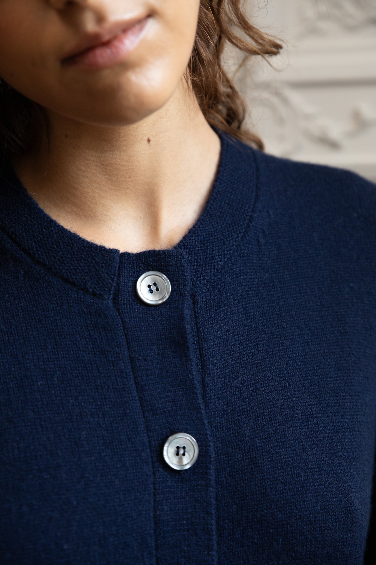 CARDIGAN EN CACHEMIRE MARINE