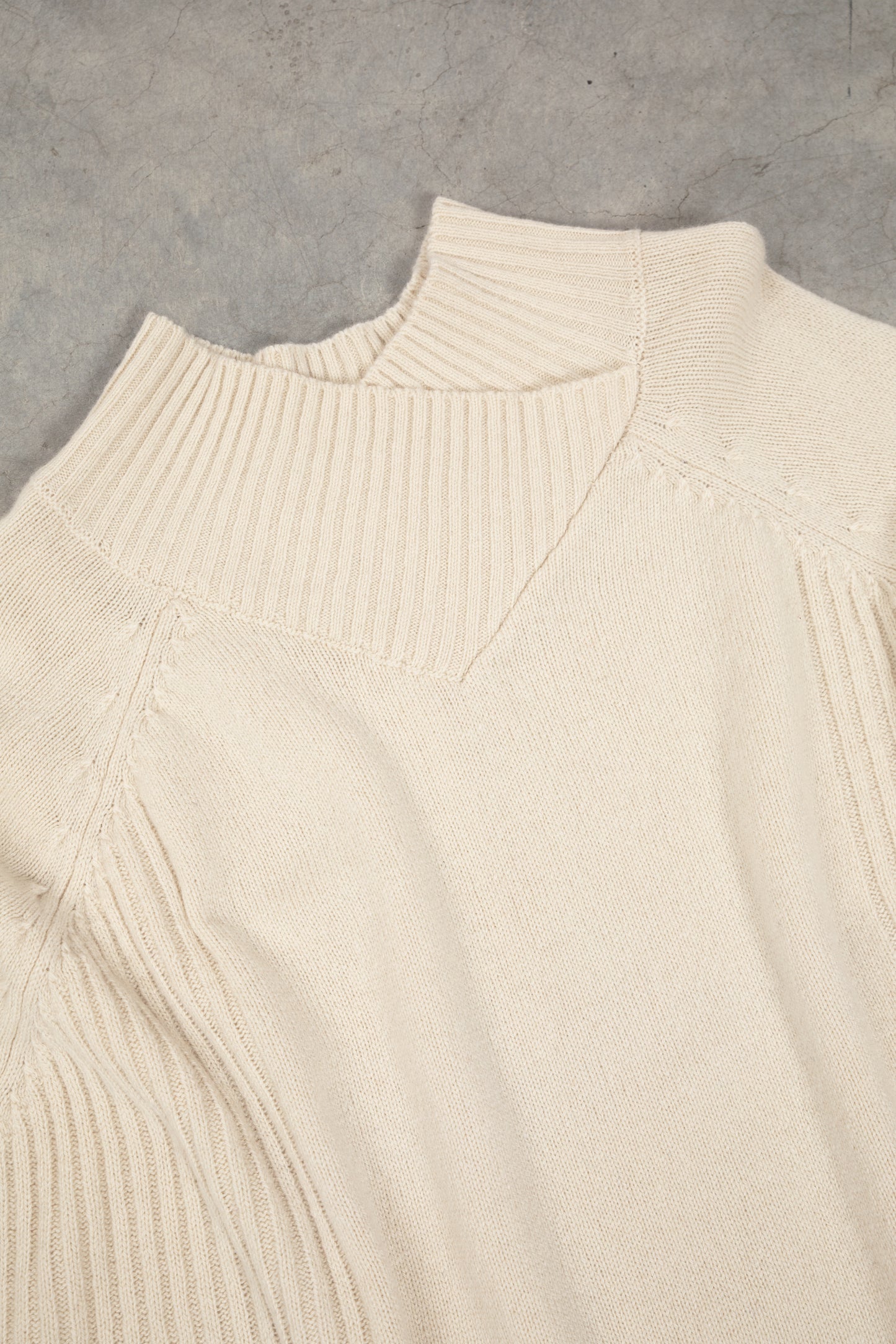 RECYCLED CASHMERE MOCK NECK WHITE