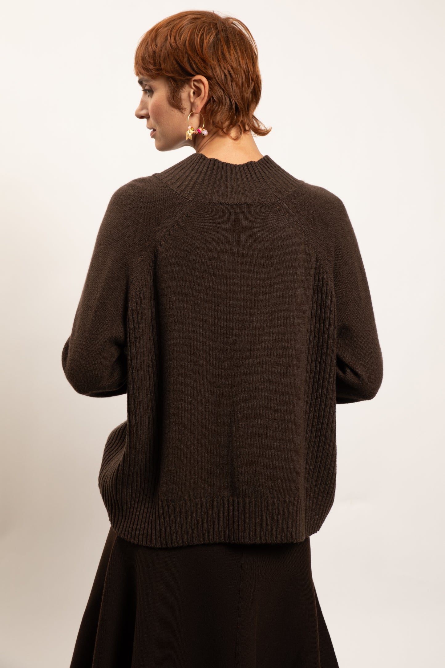 RECYCLED CASHMERE MOCK NECK COFFEE
