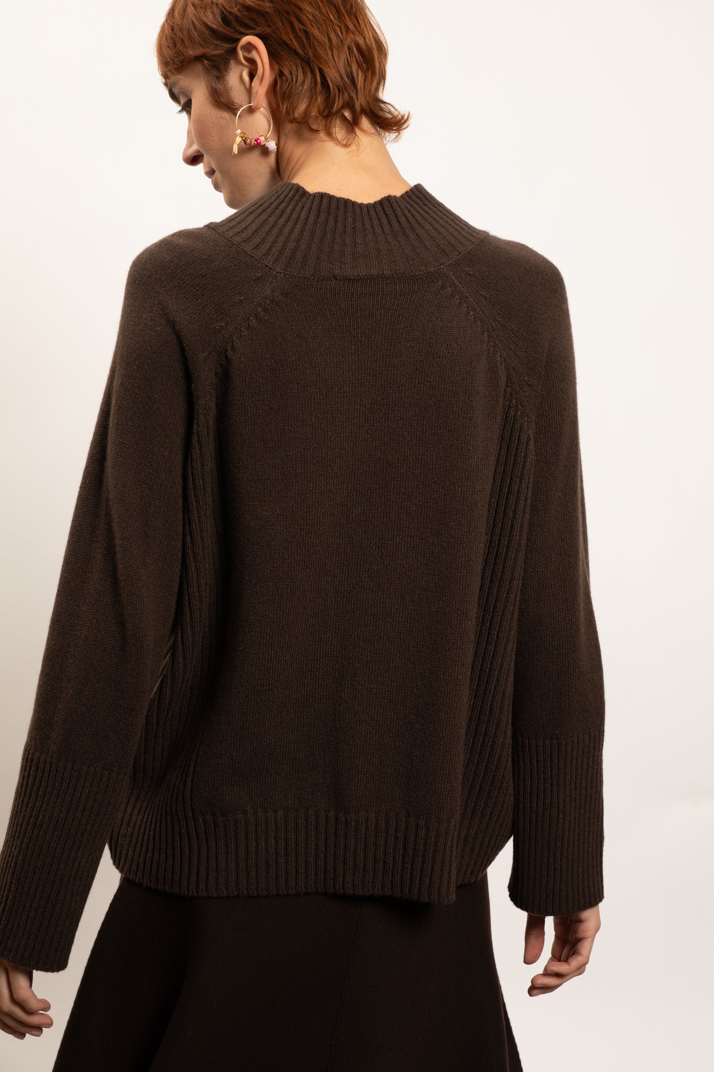 RECYCLED CASHMERE MOCK NECK COFFEE