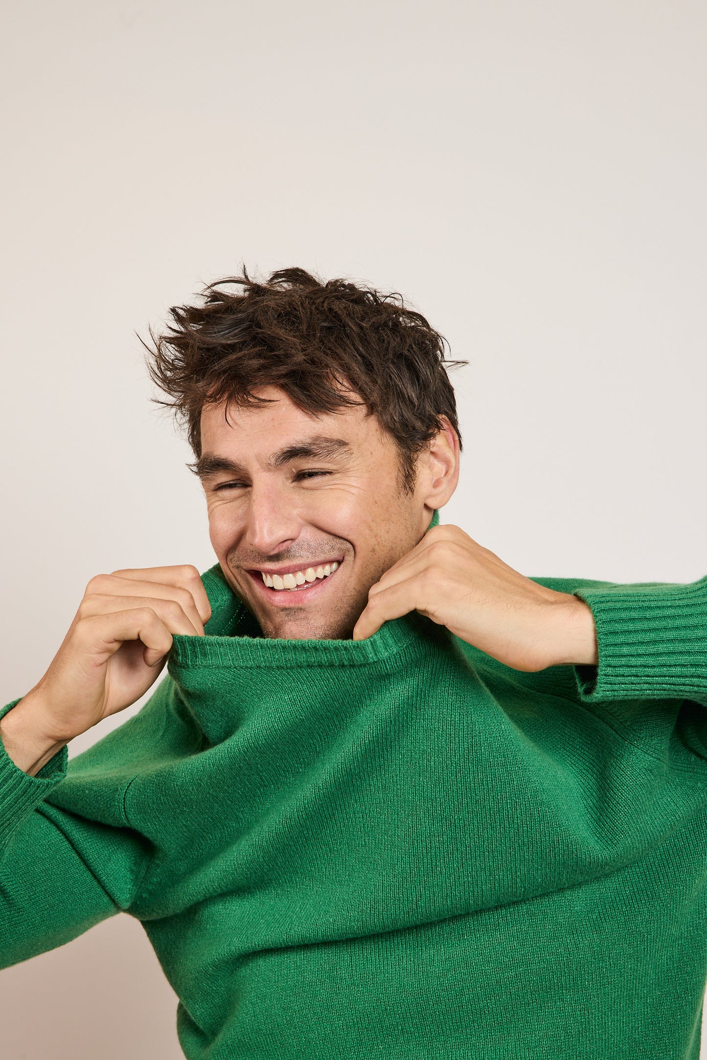 GREEN RECYCLED CASHMERE SWEATER