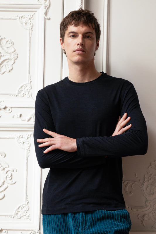 T-SHIRT EN LAINE MARINE