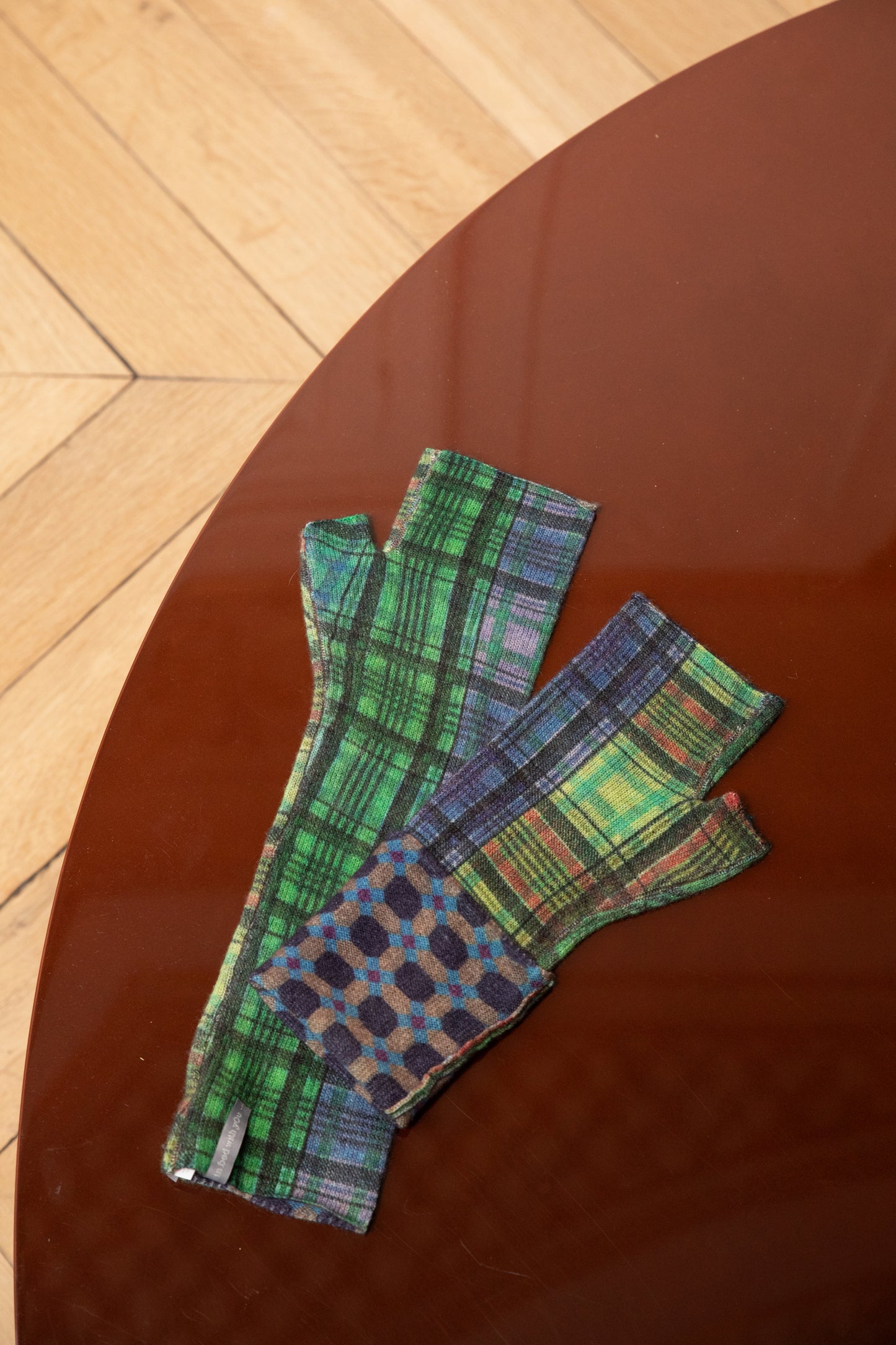 PRINTED CASHMERE MITTENS GREEN