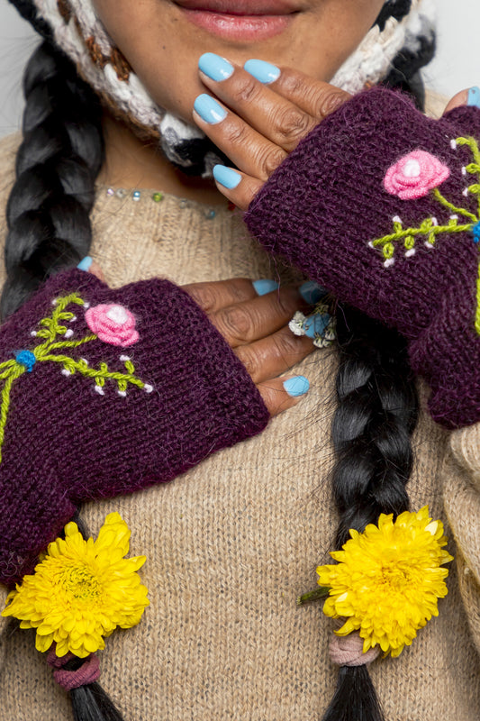 MITAINES BRODÉES EN ALPAGA PRUNE