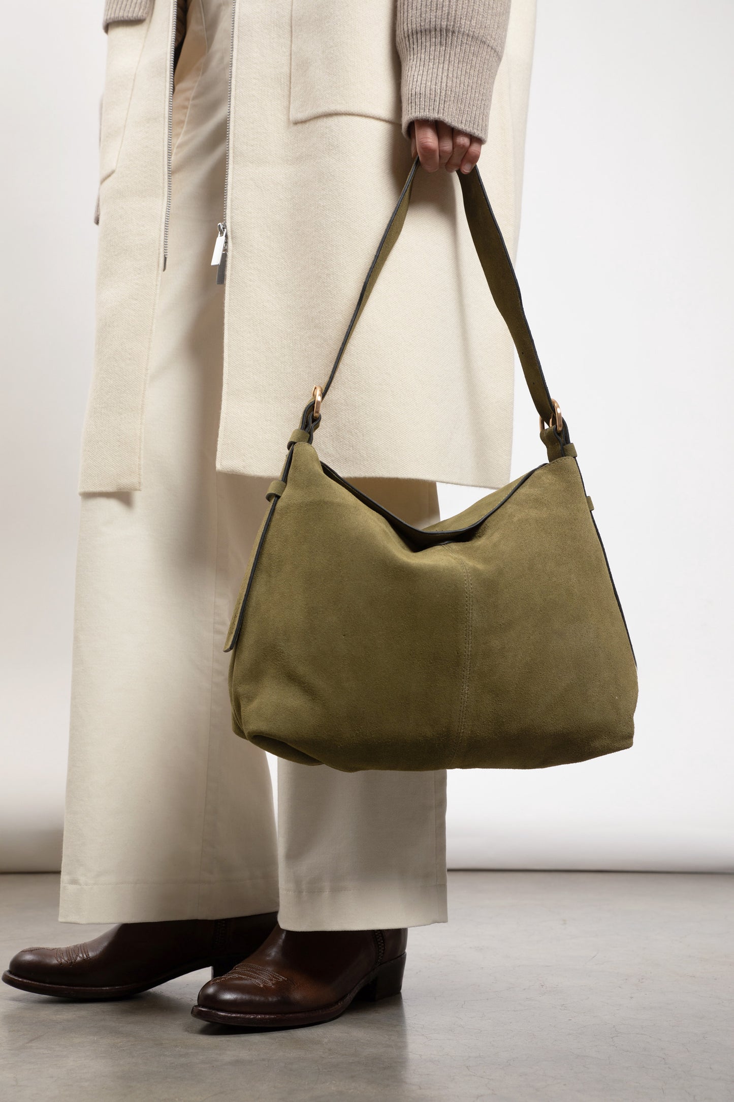 SUEDE MESSENGER BAG KHAKI