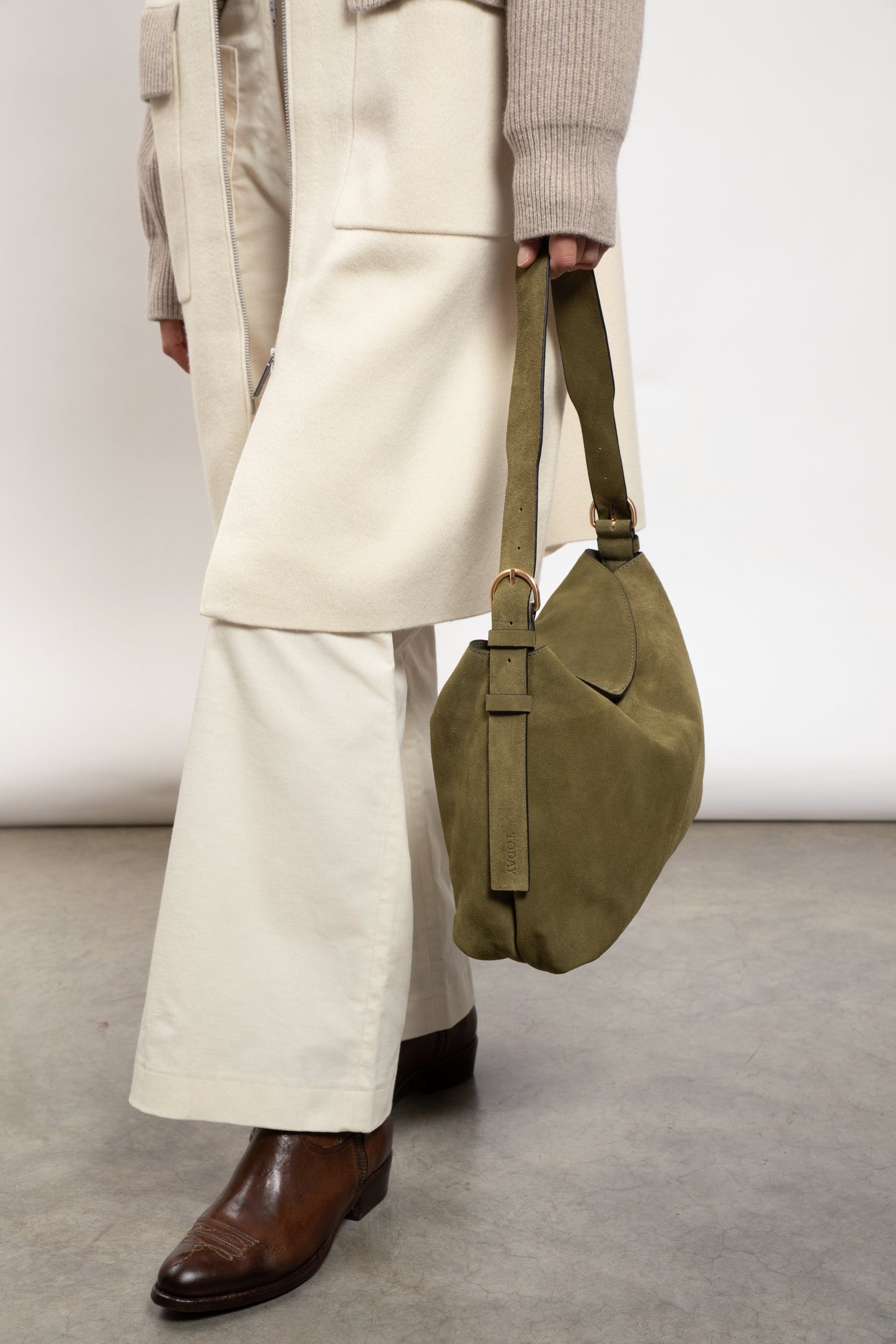 SUEDE MESSENGER BAG KHAKI