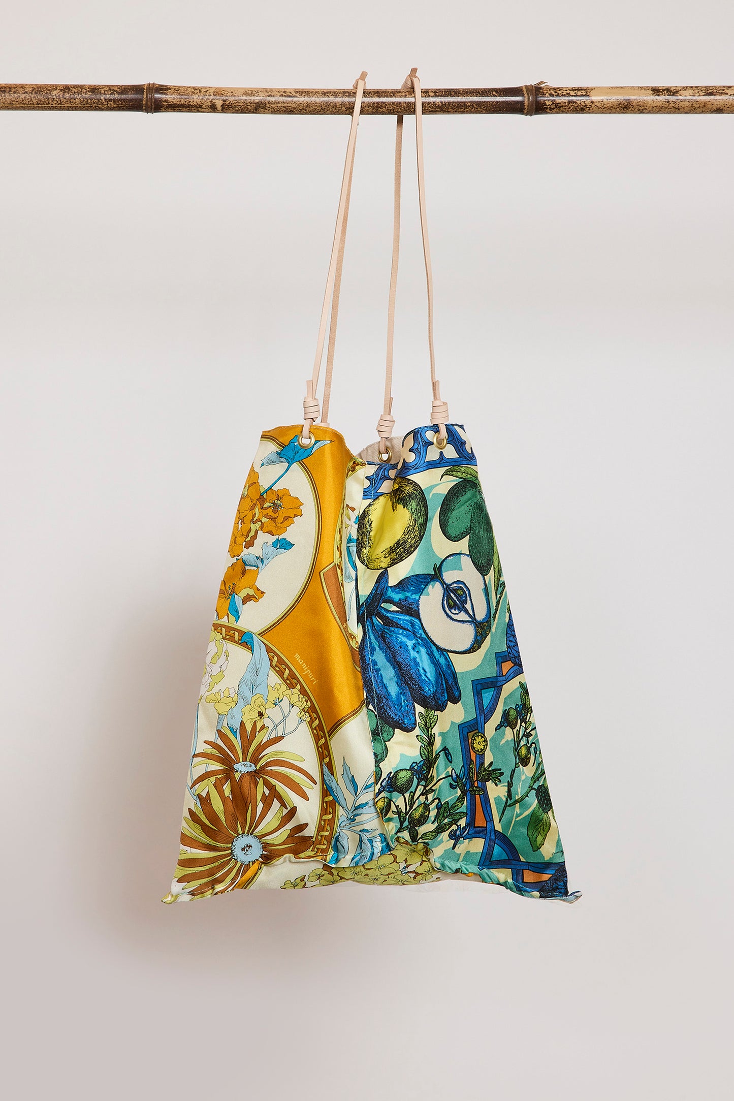 SILK REVERSIBLE BAG ORANGE