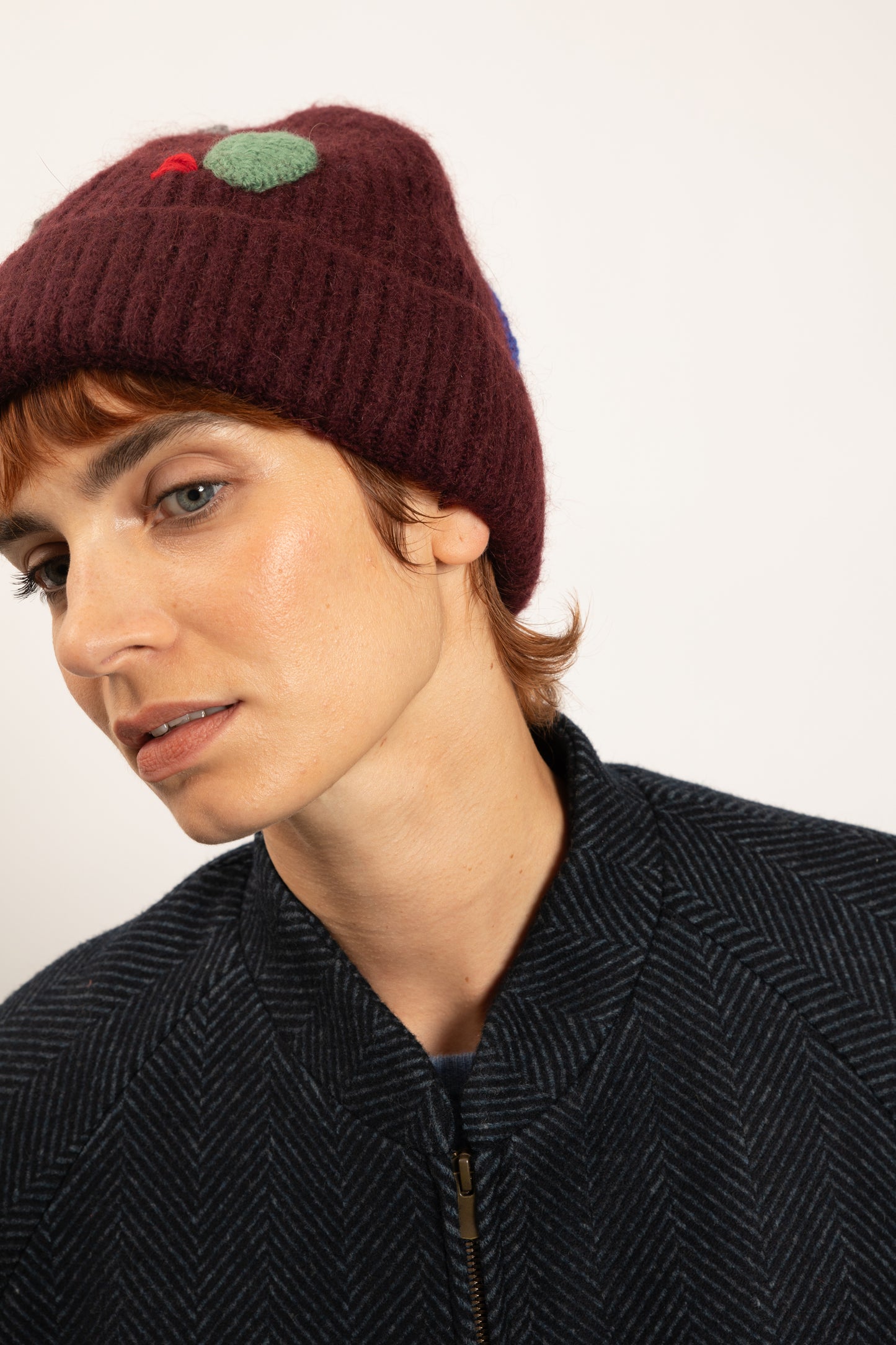 EMBOIDERED WOOL HAT BURGUNDY