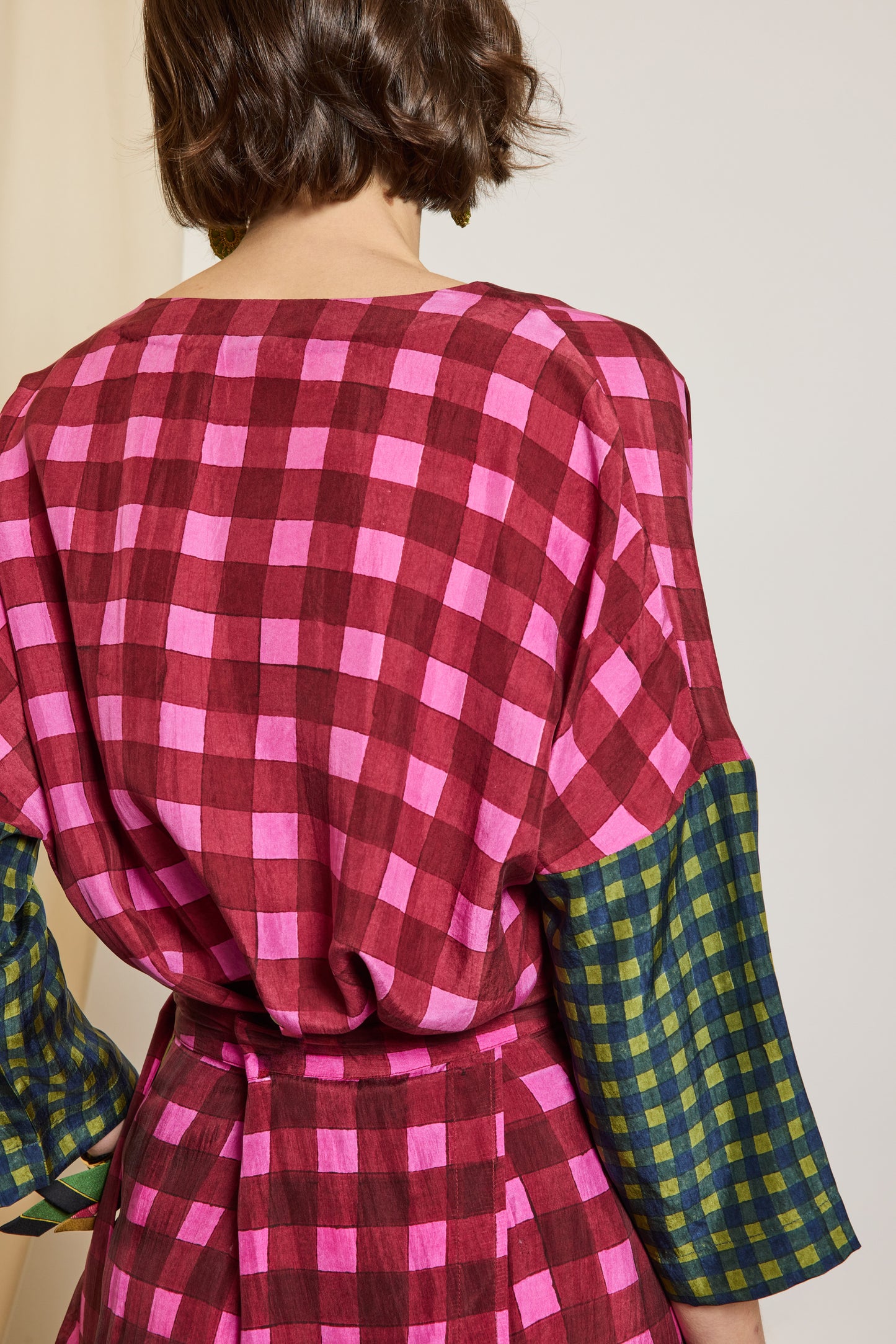 TOP EN SOIE PIXELS FUSCHIA