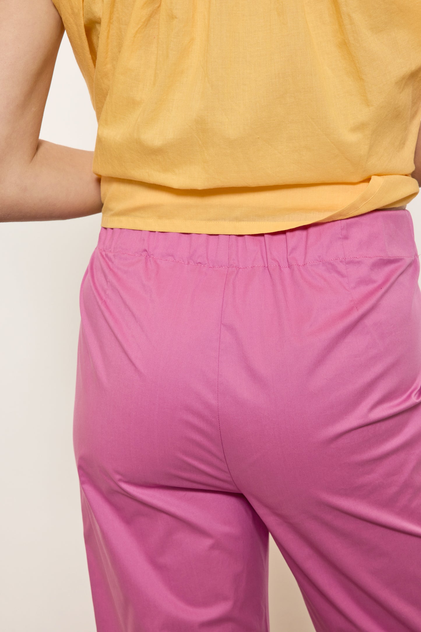 PANTALON CAROTTE ROSE
