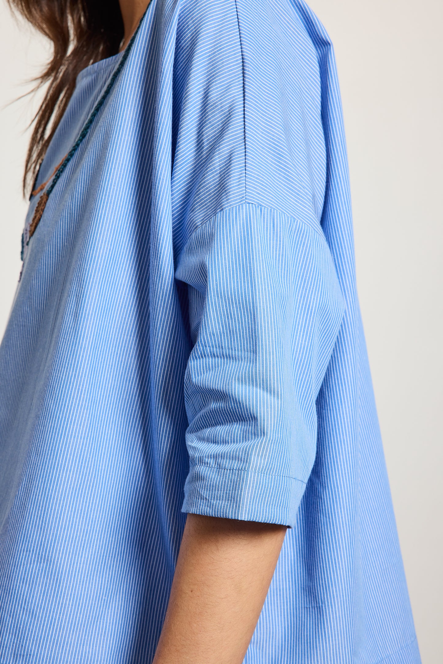 T-SHIRT BIJOUX BLEU