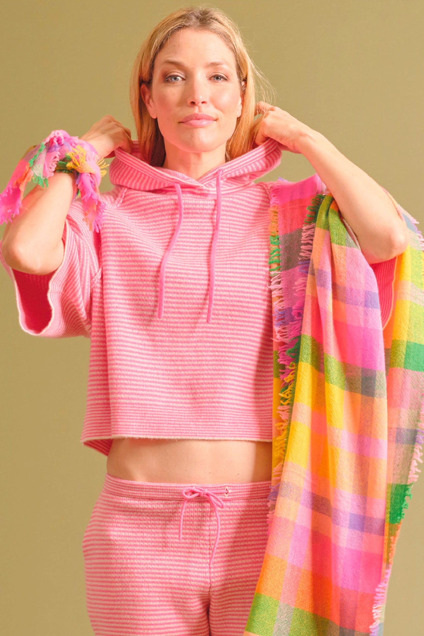 HOODED SWEATER PINK