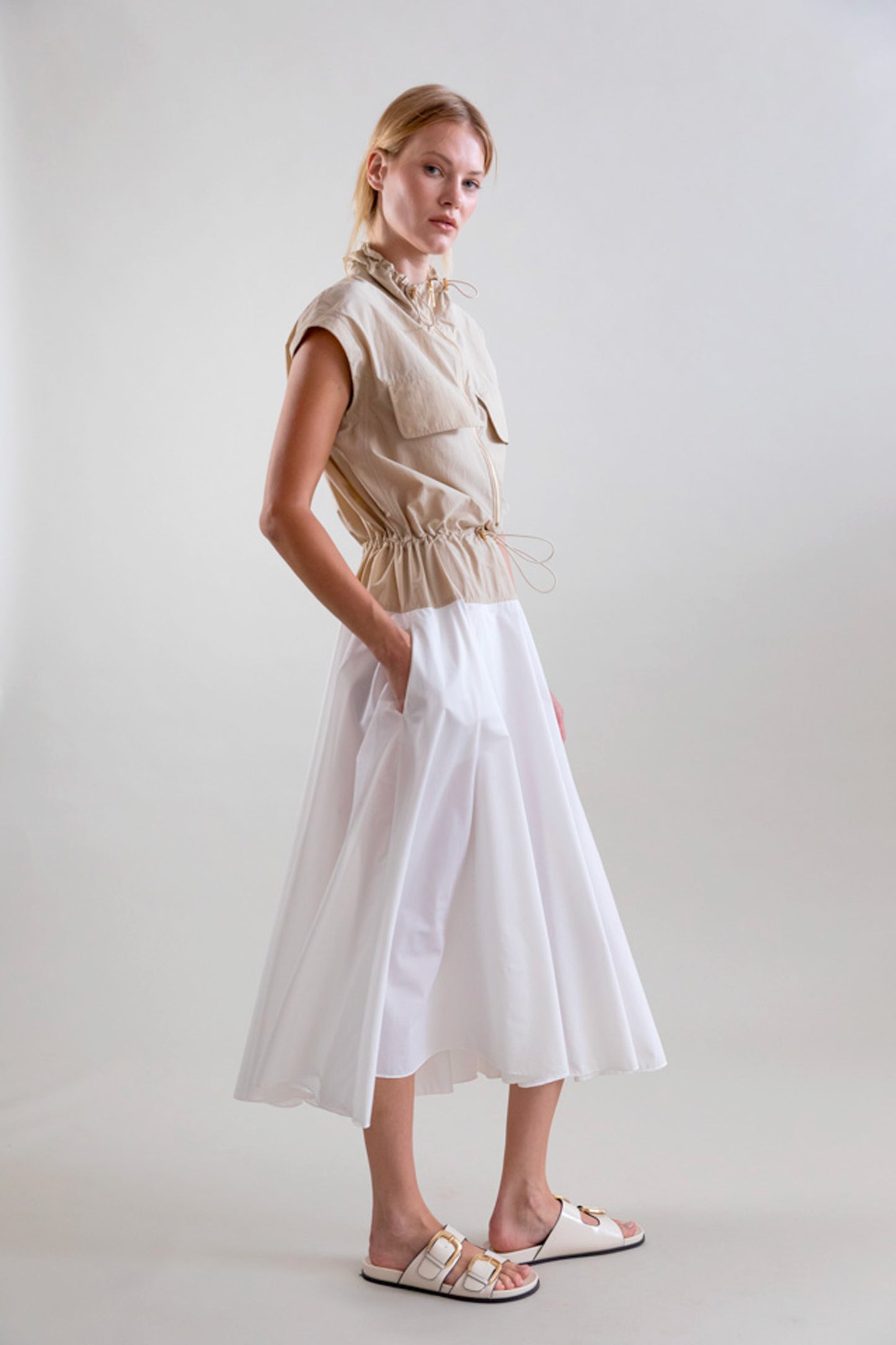 TWO-COLOURED DRESS WHITE