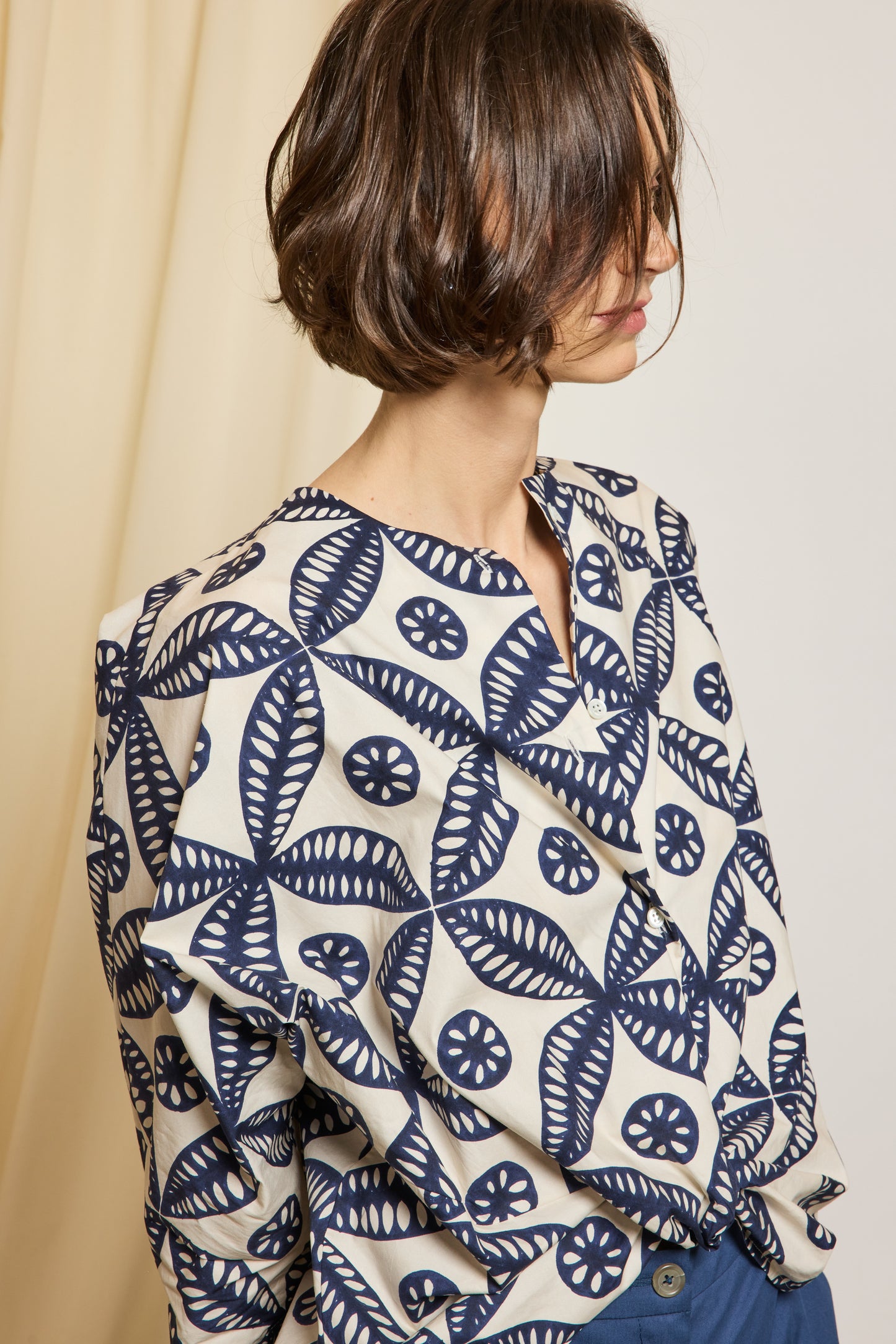 CHEMISE IMPRIMÉE BLEUE