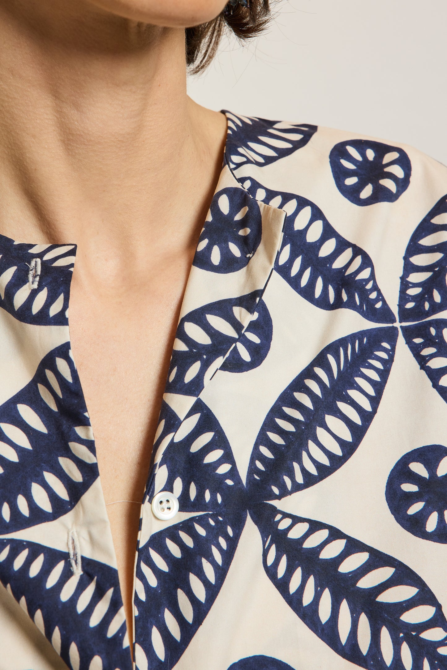 CHEMISE IMPRIMÉE BLEUE