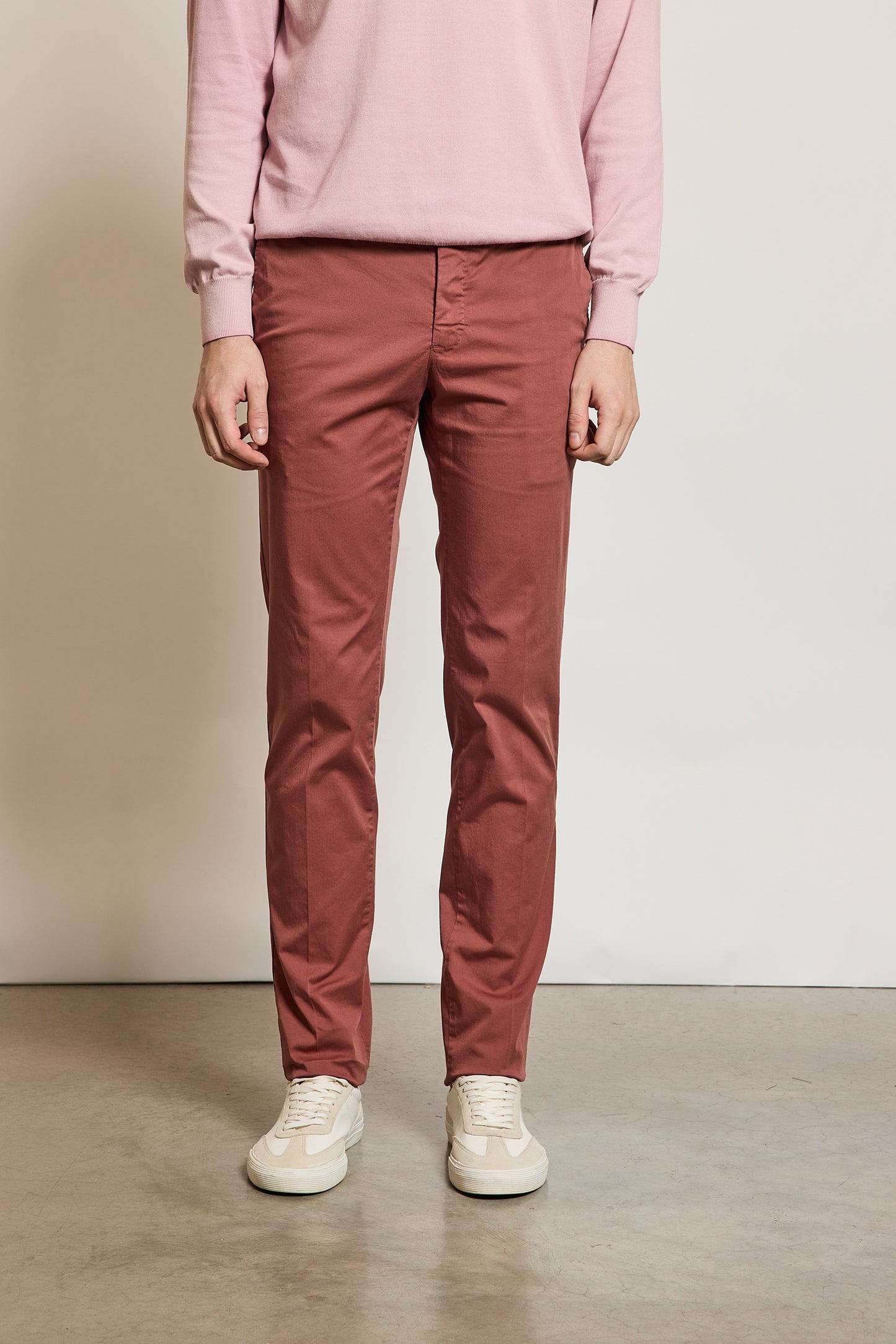 PANTALON EN GABARDINE SLIM FIT TERRACOTTA