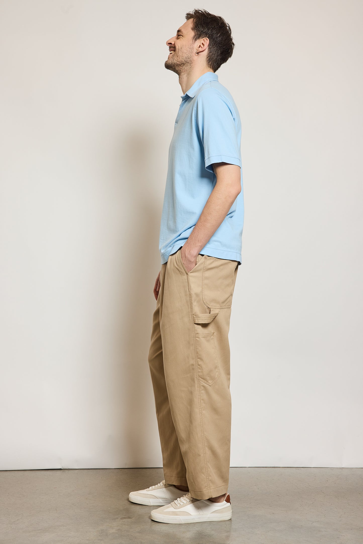 PANTALON MULTIPOCHES BEIGE